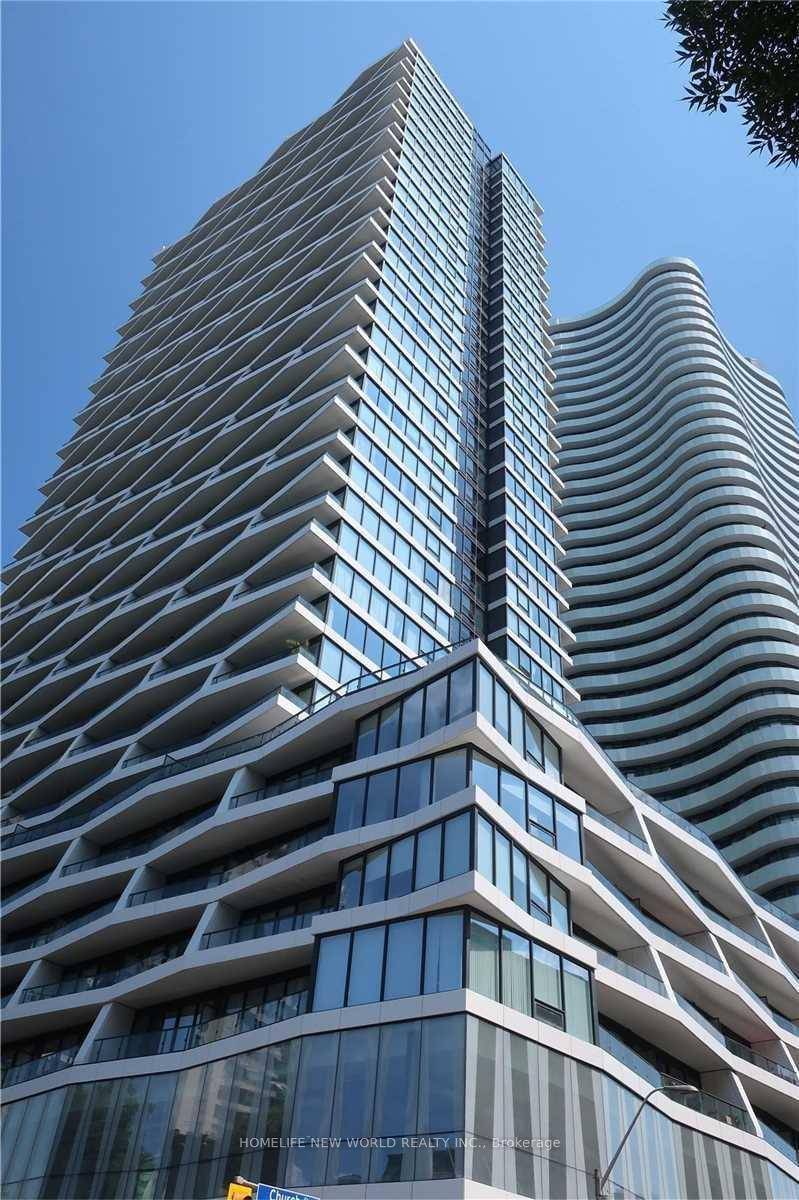 Beautiful 2 Bedrooms Plus Den Unit In Axis Condos.