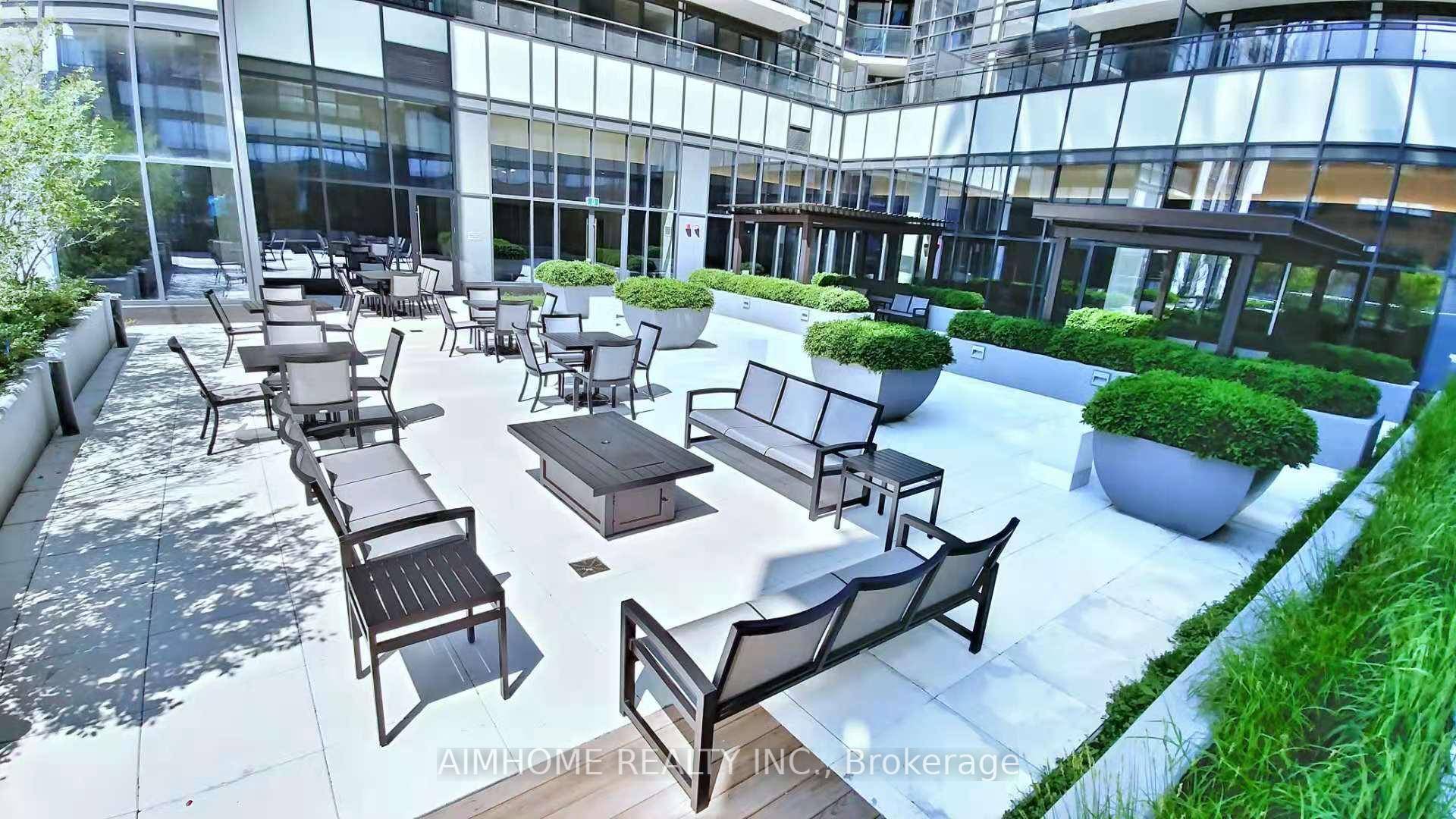 Spacious Furnished 1 Bedroom in Axiom by Greenpark Located in the heart of the St.