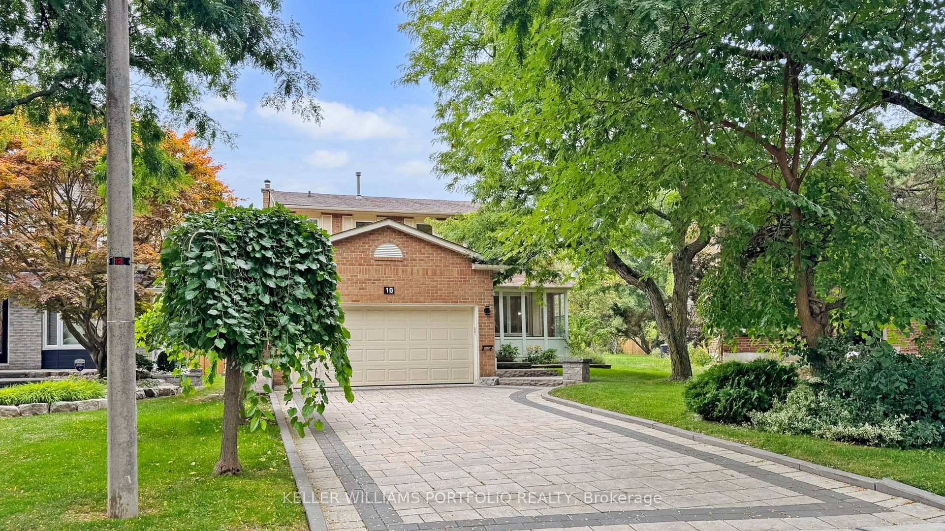 Beautiful Detached 4 Bedroom Home in Thornhill Markham Discover this stunning 4 bedroom, 4 bathroom detached home, nestled in the highly sought after Thornlea community.