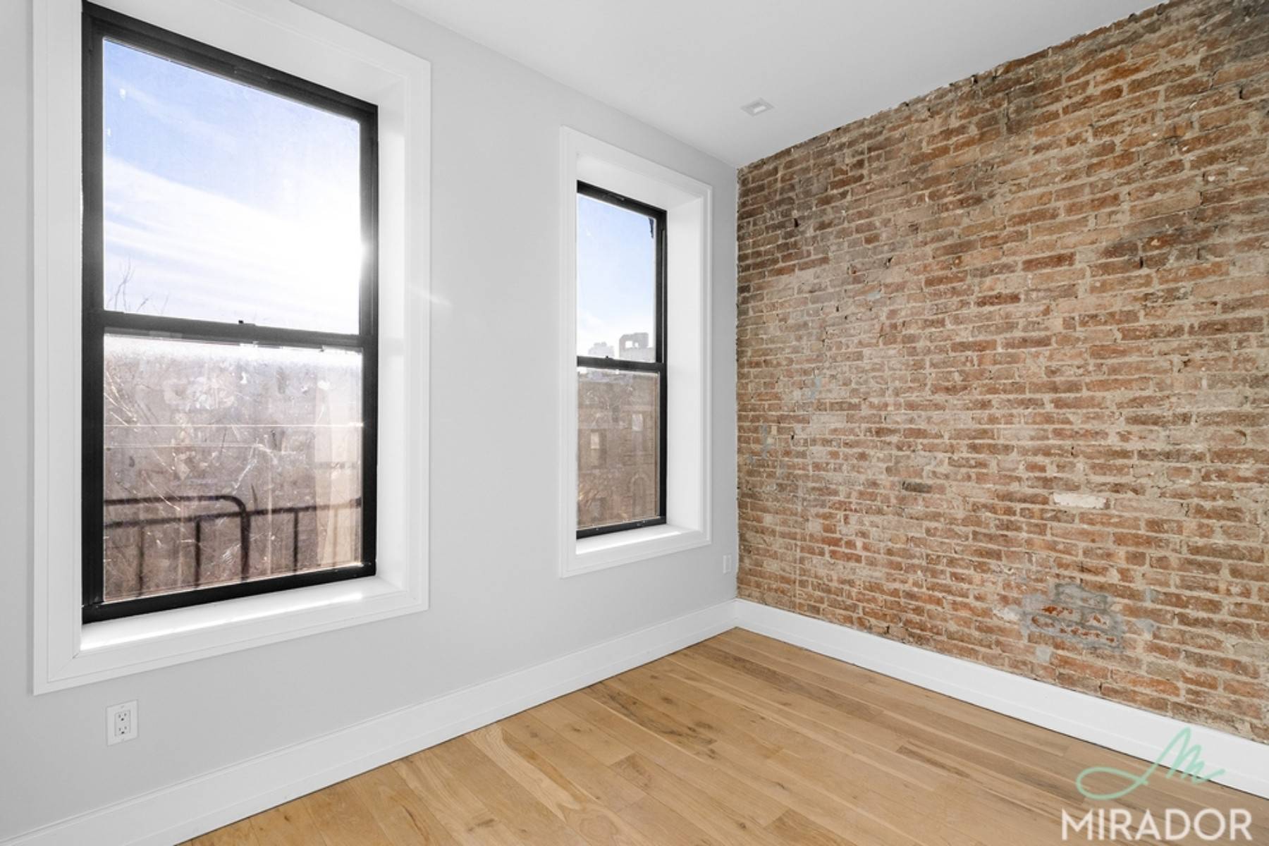 Mirador is pleased to present 221 E 10th St 21 A fantastic 1 bedroom 1 bath with in unit laundry and central AC Available for an 8 6 move in ...