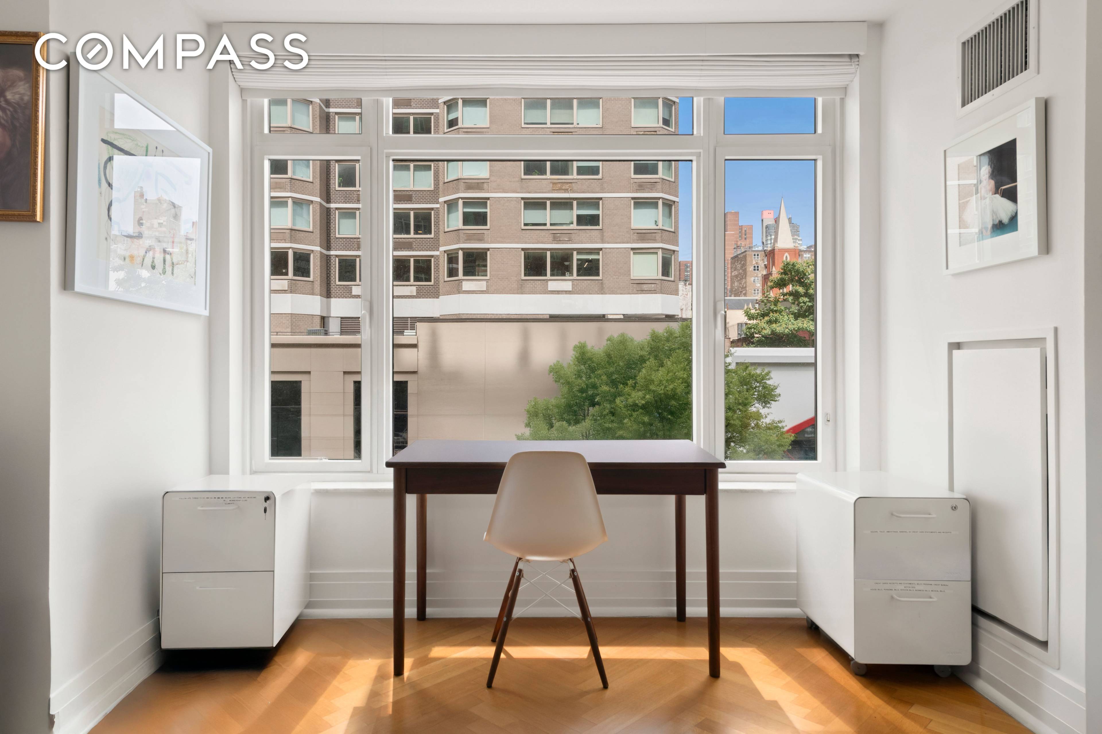 Condo Move in Ready This turnkey studio welcomes you home with premium finishes, generous storage, and bright courtyard views in a contemporary, full service Upper East Side condominium.