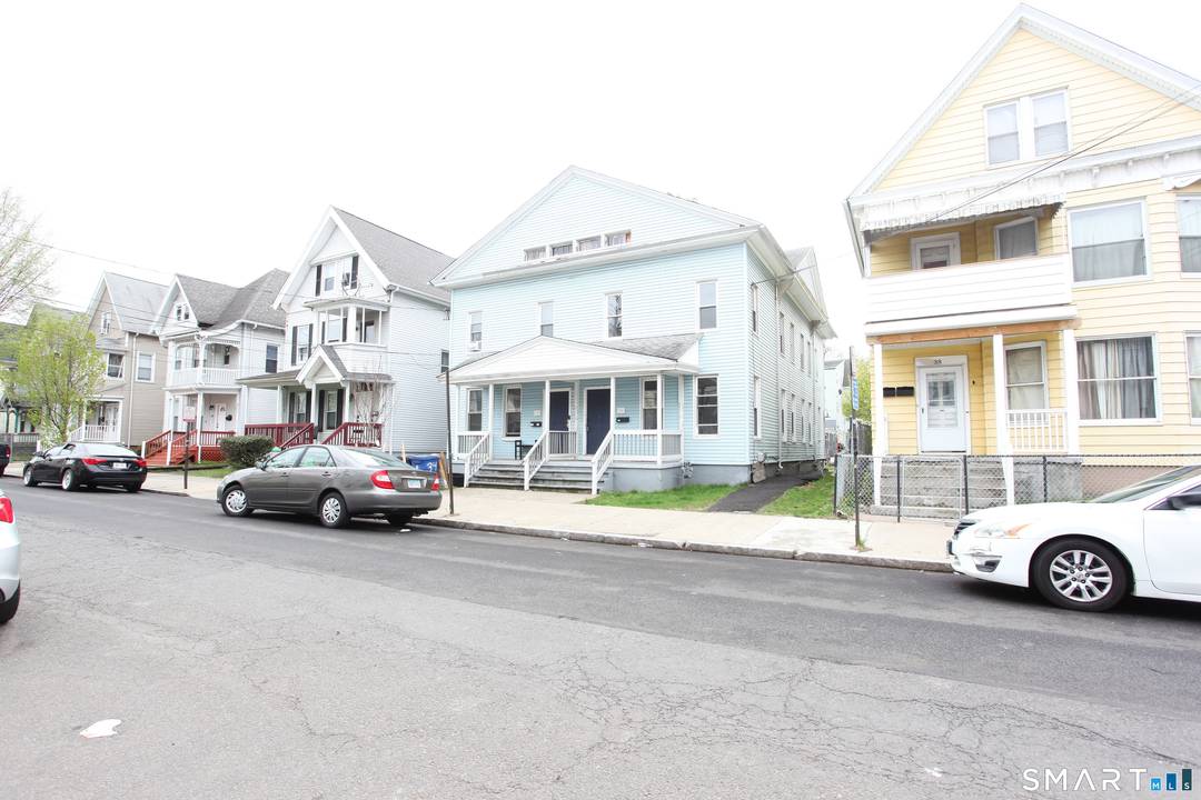 Welcome to 34 Cassius St, New Haven, CT a generous two unit property with fantastic value add potential.