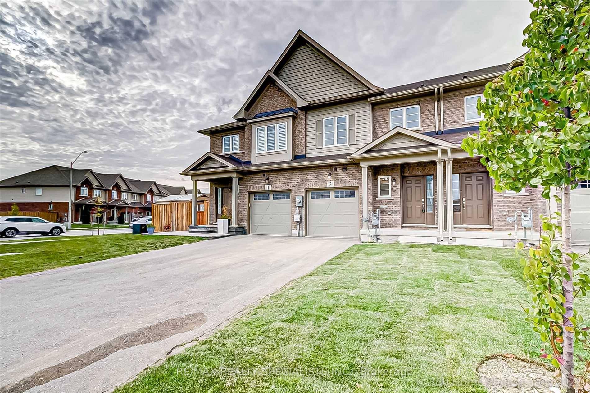 immaculate 7 years new townhouse, features 3 good size bedrooms, and 2.