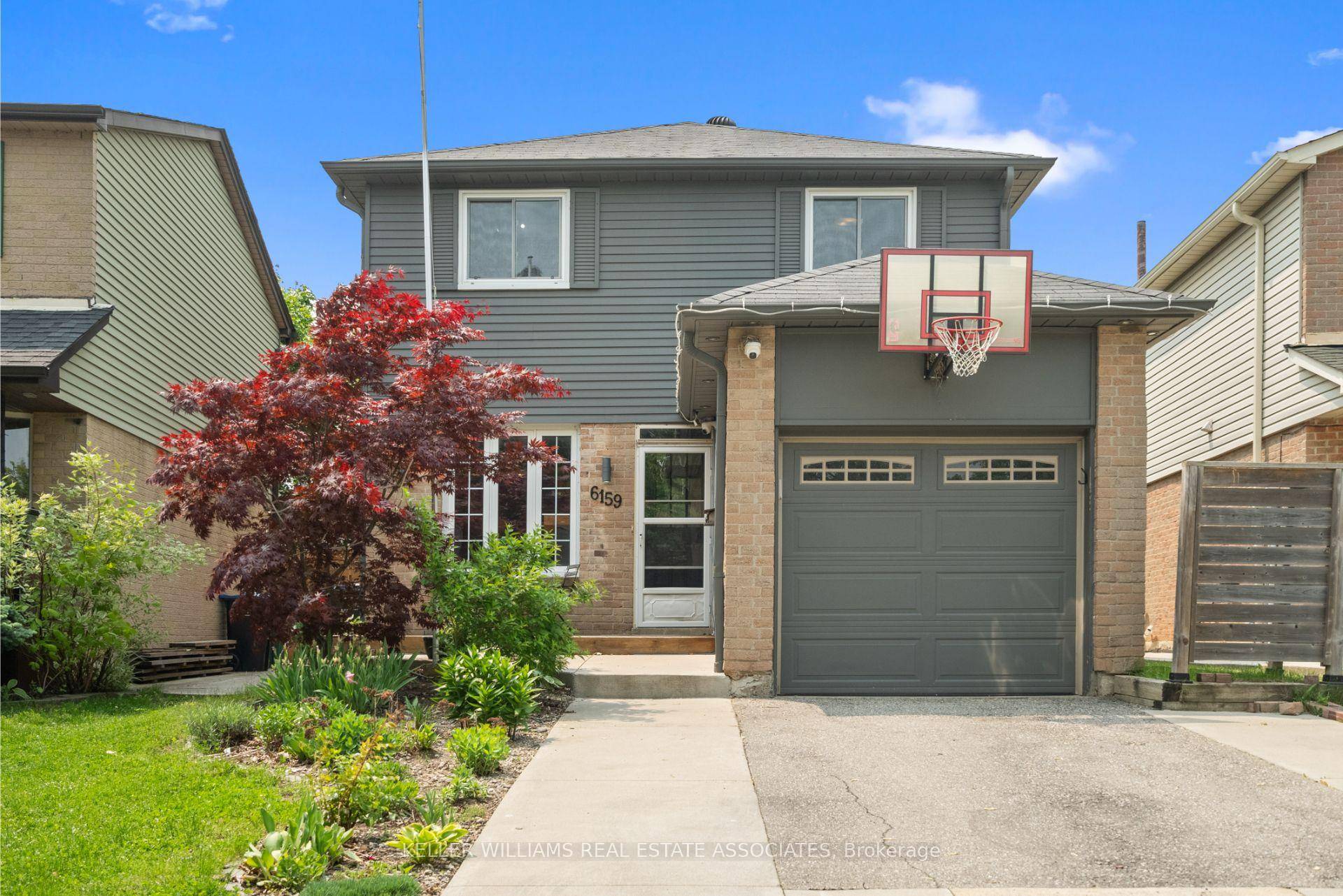 Welcome To 6159 Fullerton Crescent, A Beautifully Maintained Detached Home Nestled In The Sought After Community Of Meadowvale.