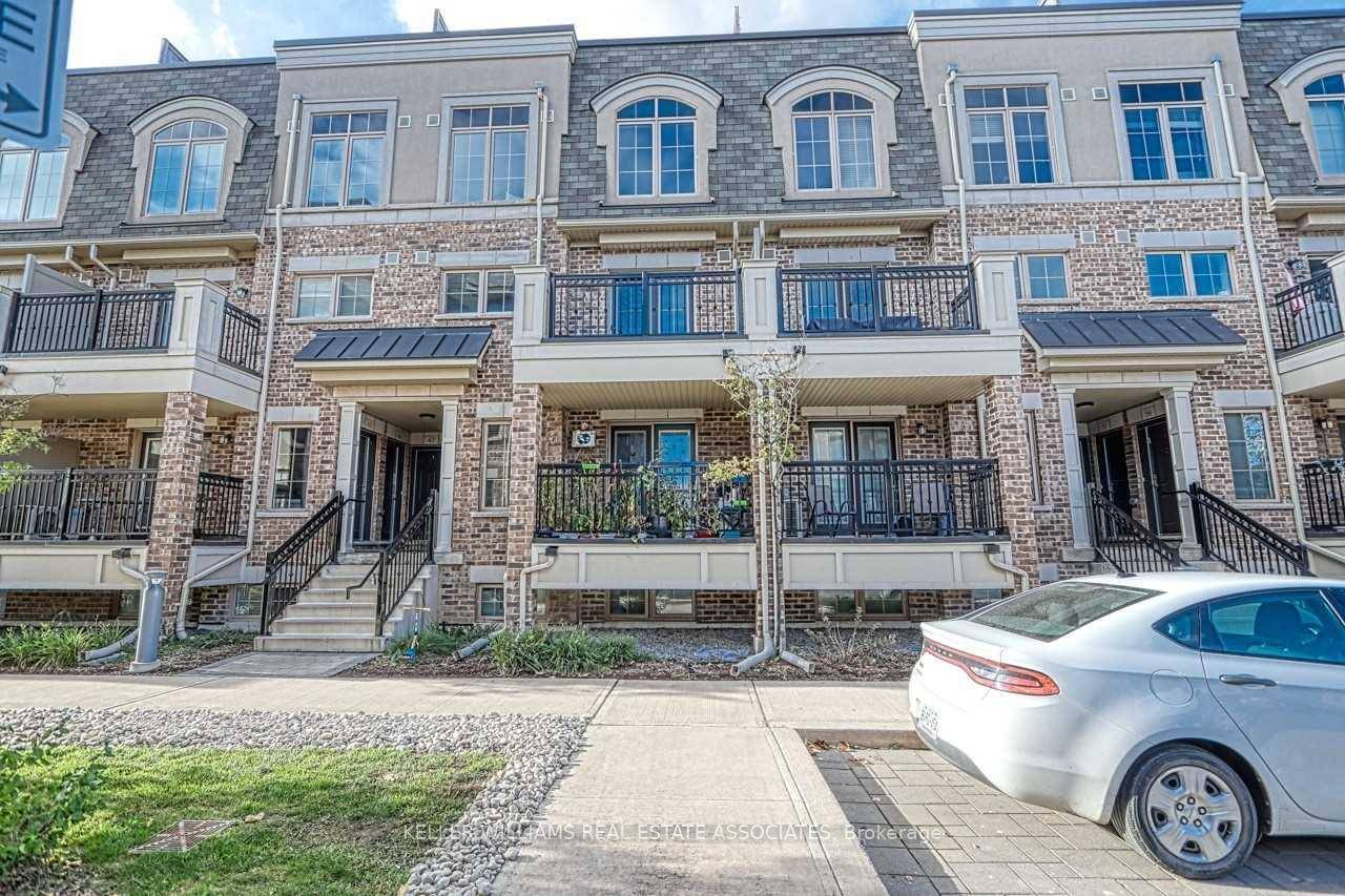Welcome to Millstone on the Park, where comfort meets convenience in one of Northwest Oakvilles most desirable communities !
