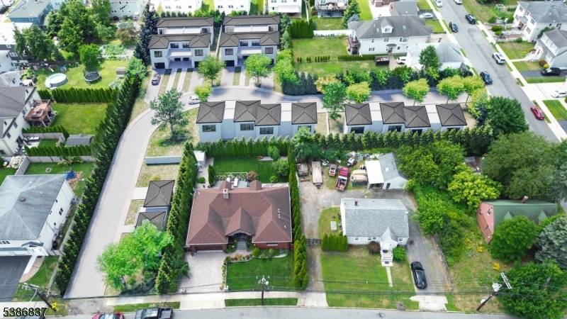 This is a rare opportunity to acquire two adjacent residential Lots 7 3 340 E 54th Street and 22 Main Ave.