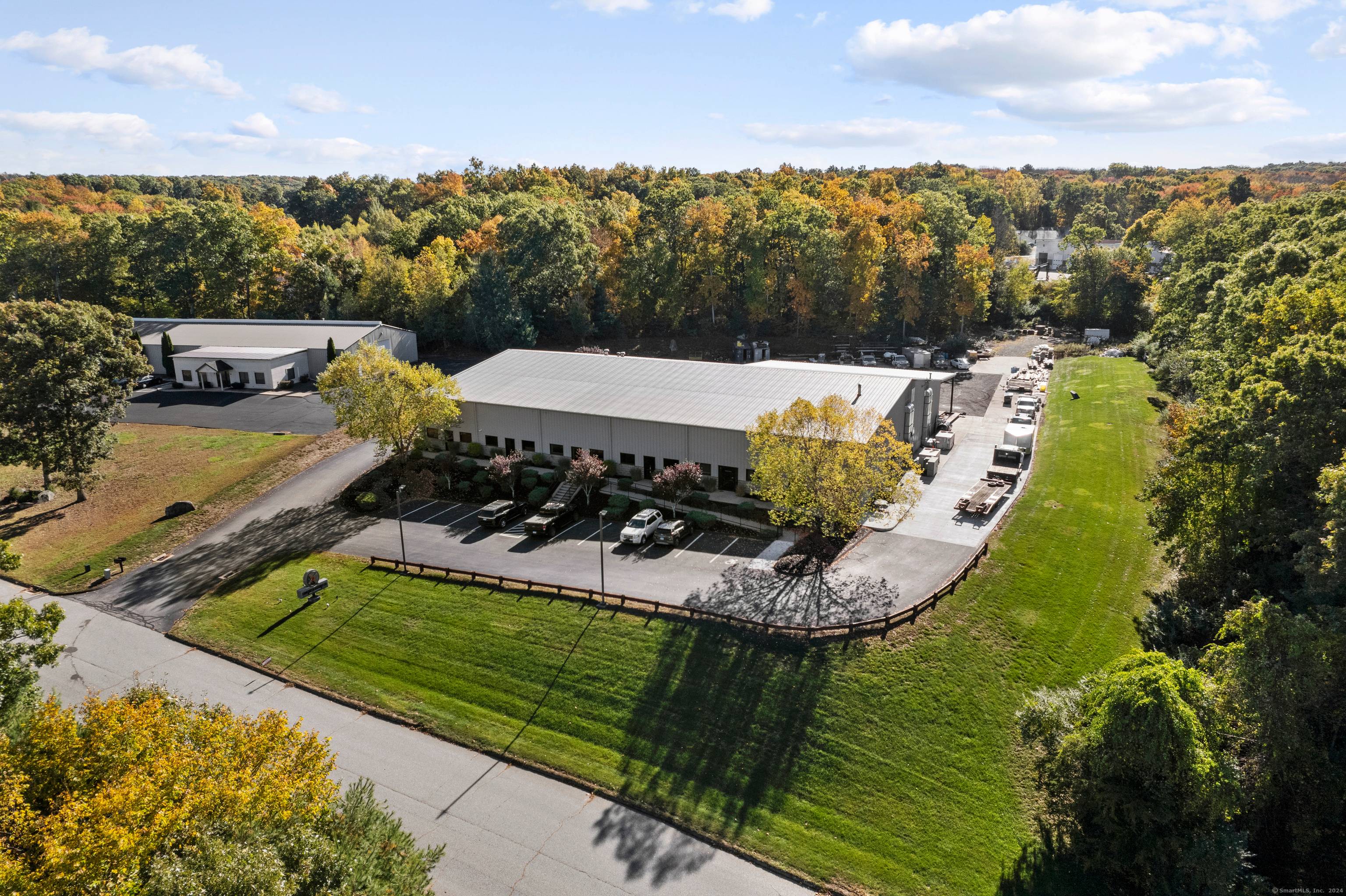 Prime opportunity to lease a custom built commercial industrial building, featuring a generous 15, 000 square feet of versatile open area.
