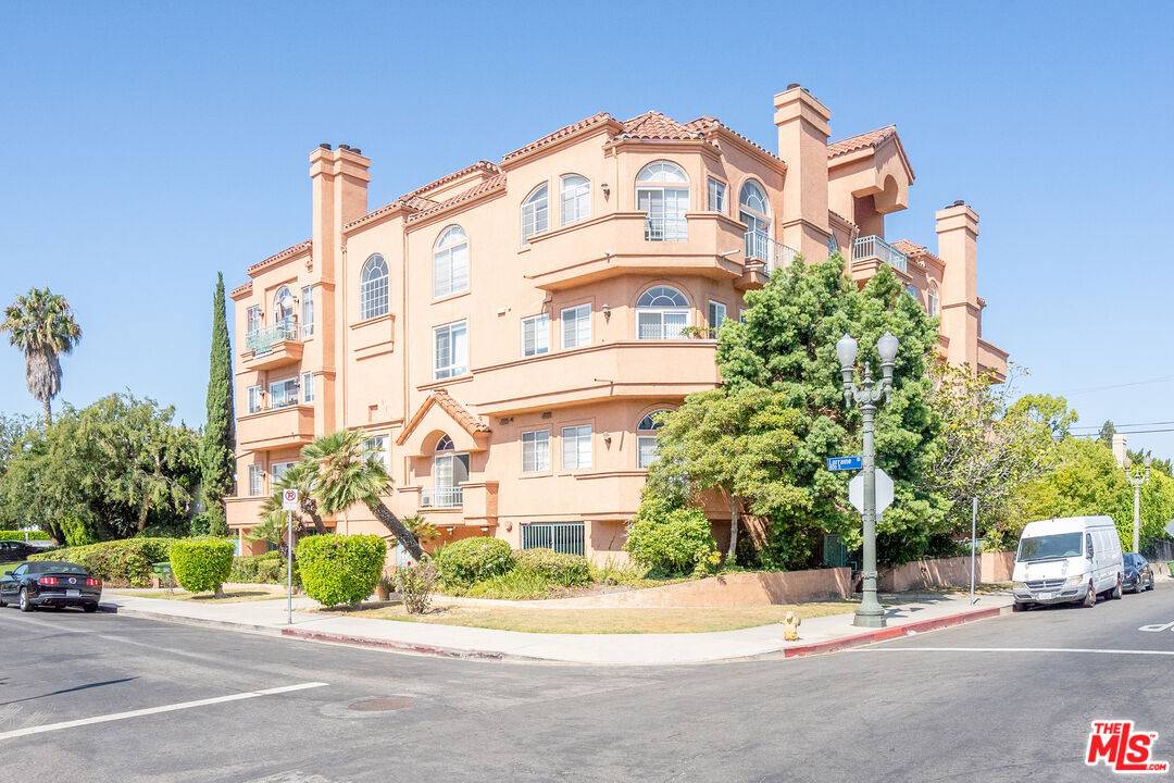 801  S Lorraine Blvd 2.0 LA
