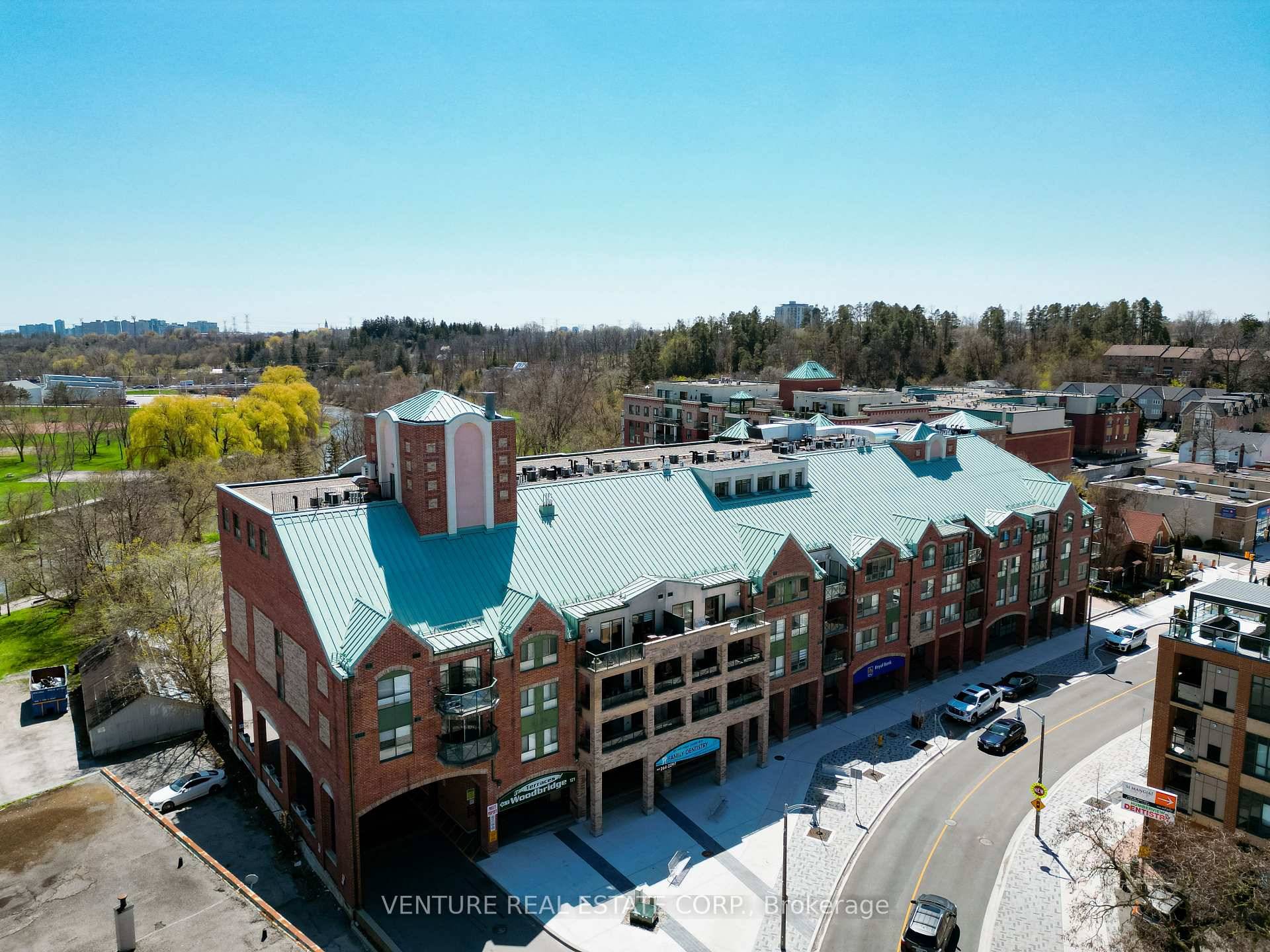 Welcome to this spacious south facing 1452 Sq Ft.