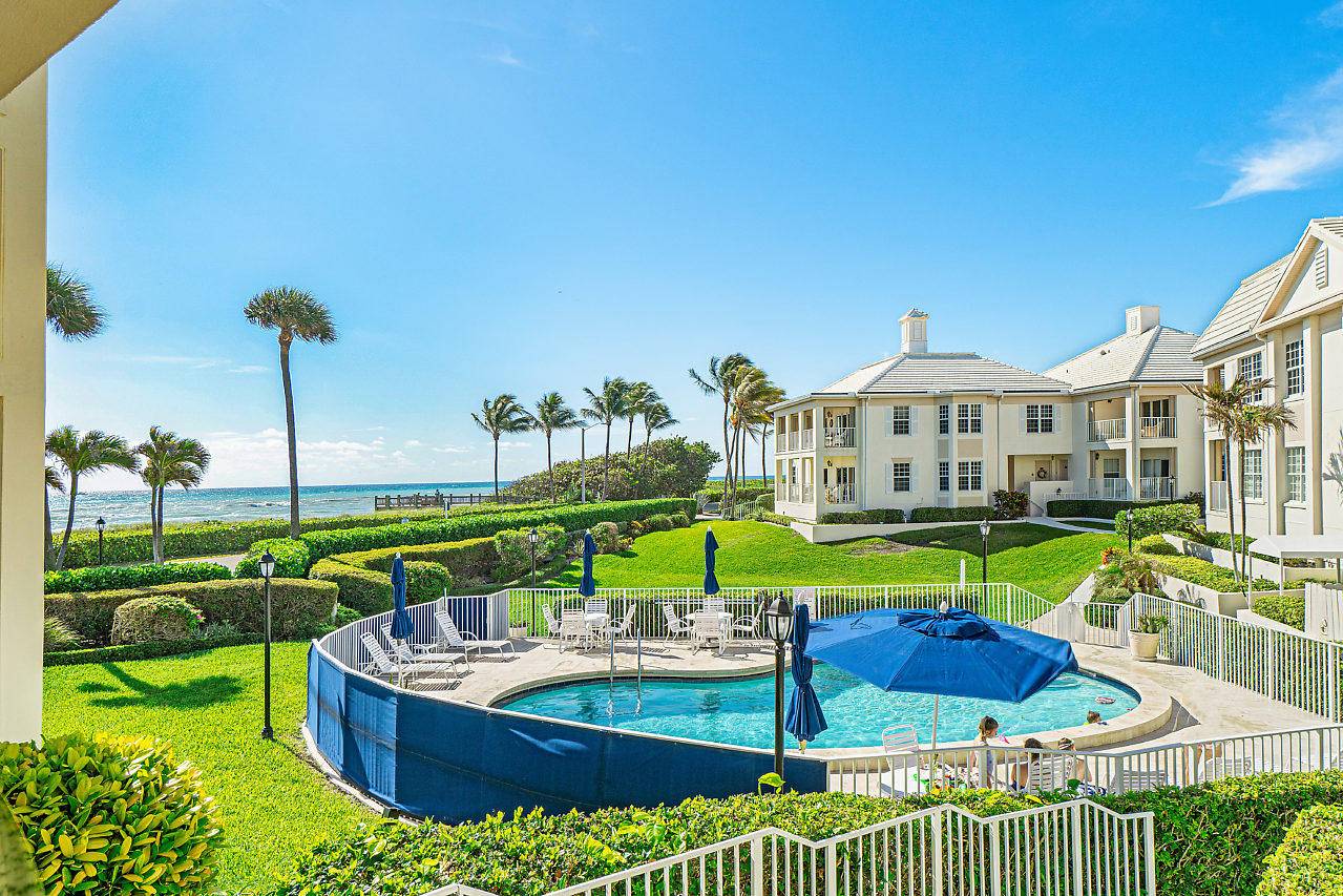 Oceanfront dream rental !