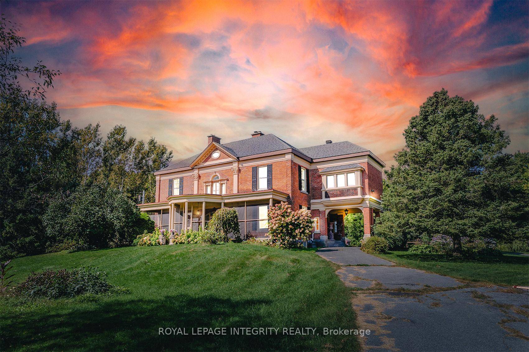 Timeless craftsmanship, attention to detail, and elegant style is what you'll find at this unbelievable 23 Acre Glengarry Estate featuring an expansive 4 bedroom 3 bathroom home with in law ...