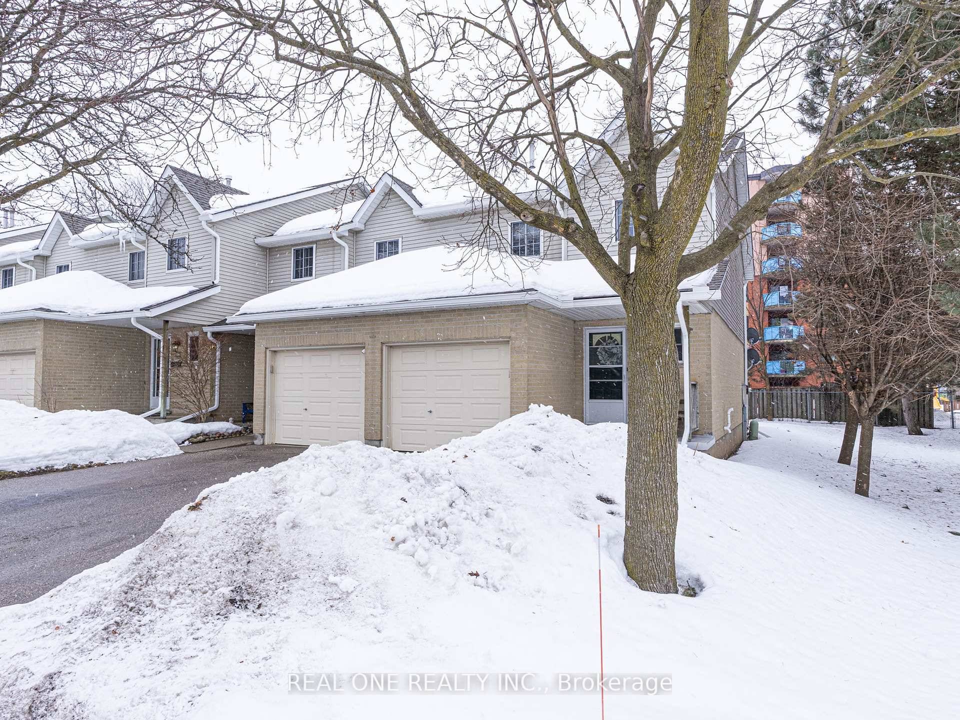 Lovely 3 Bedroom amp ; 3 Bath End Unit Townhouse in Kitchener's Sought After Stanley Park Community.