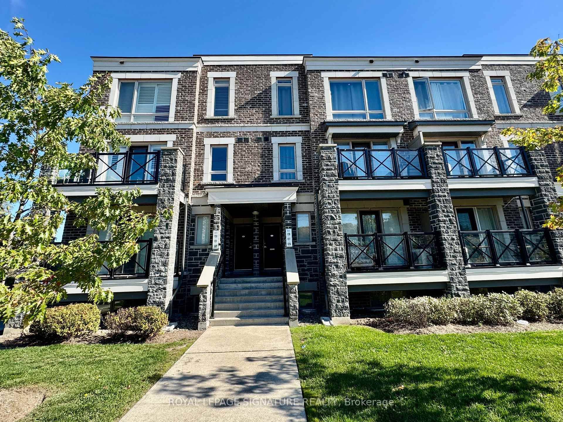 Priced to Sell ! ! ! Modern 2 Bedroom 2 Bath Condo Townhome Located in Desirable Cornell Markham !