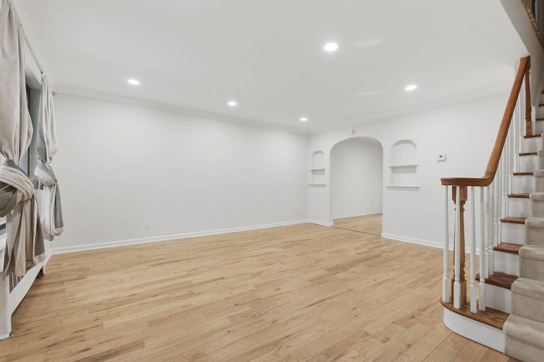 Welcome to this stunning 3 bedroom, 2 and half bathroom townhouse located in the heart of Rego Park.