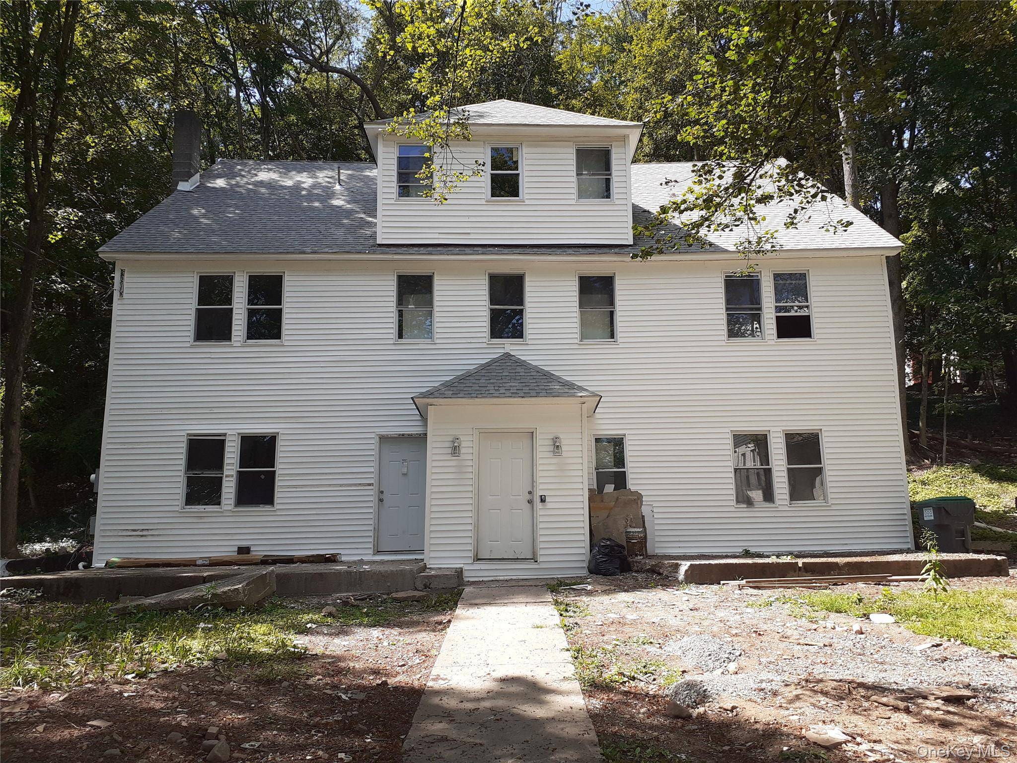 Introducing an excellent investment opportunity at 72 Academy St in Liberty !