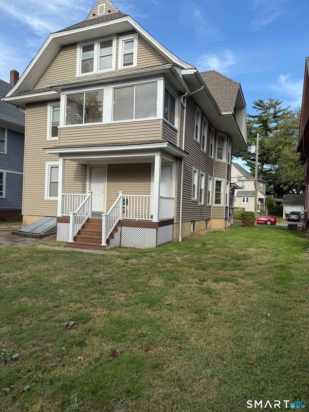 Investor's Dream in Prime Bridgeport Location !