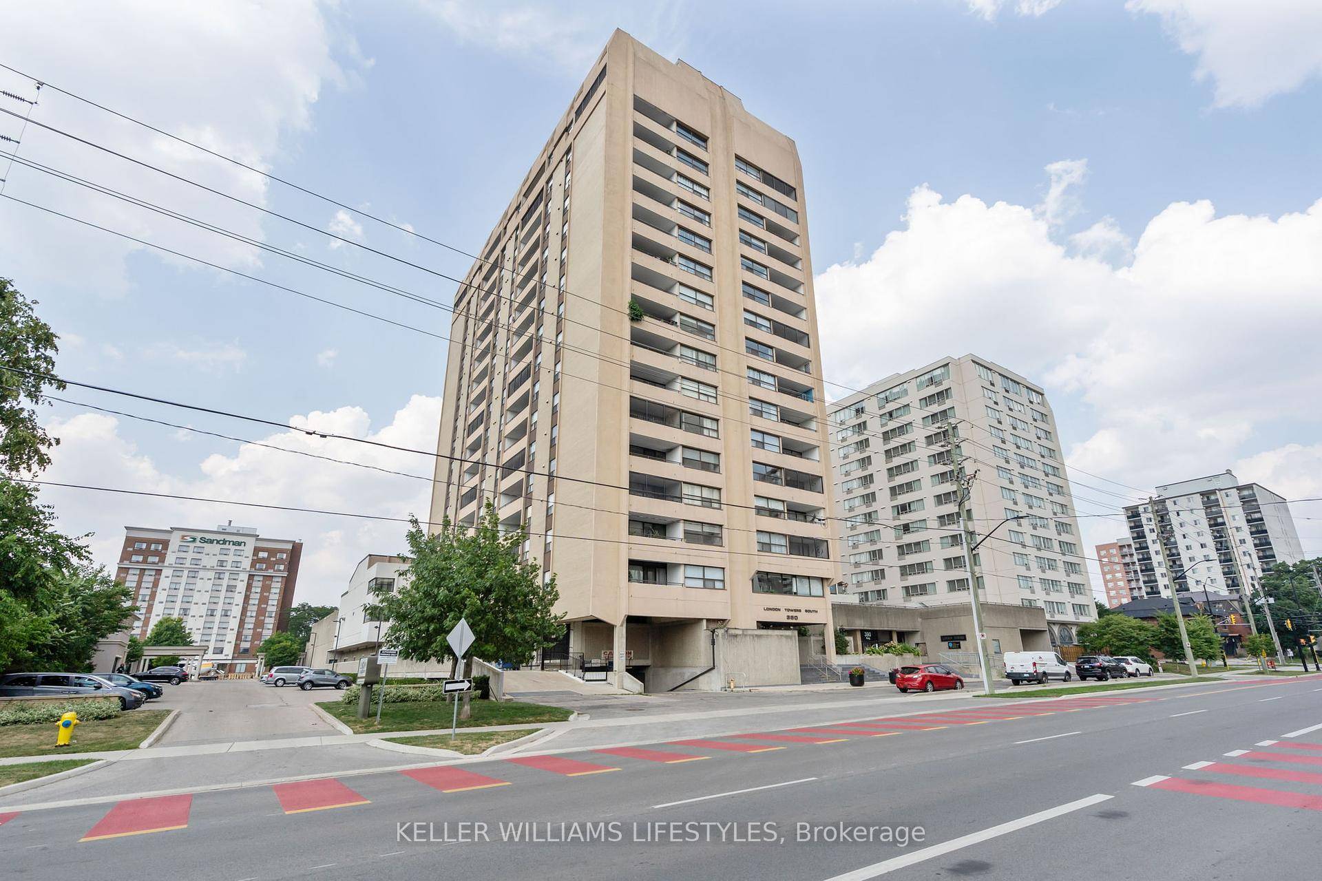 Welcome to 380 King Street in downtown London, ideally located on rapid transit routes and steps from shops, dining, and entertainment.
