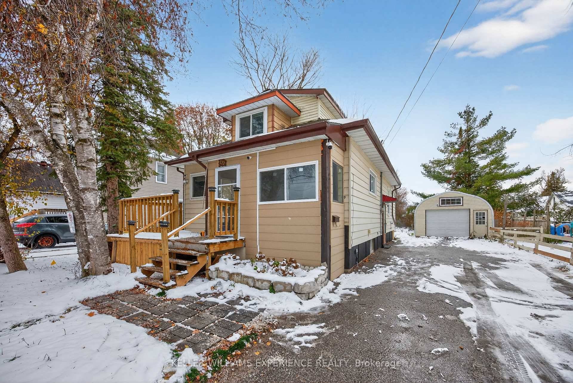 Welcome to 129 Dunlop Street, a charming 1 1 2 storey home set on a deep lot in beautiful Orillia.