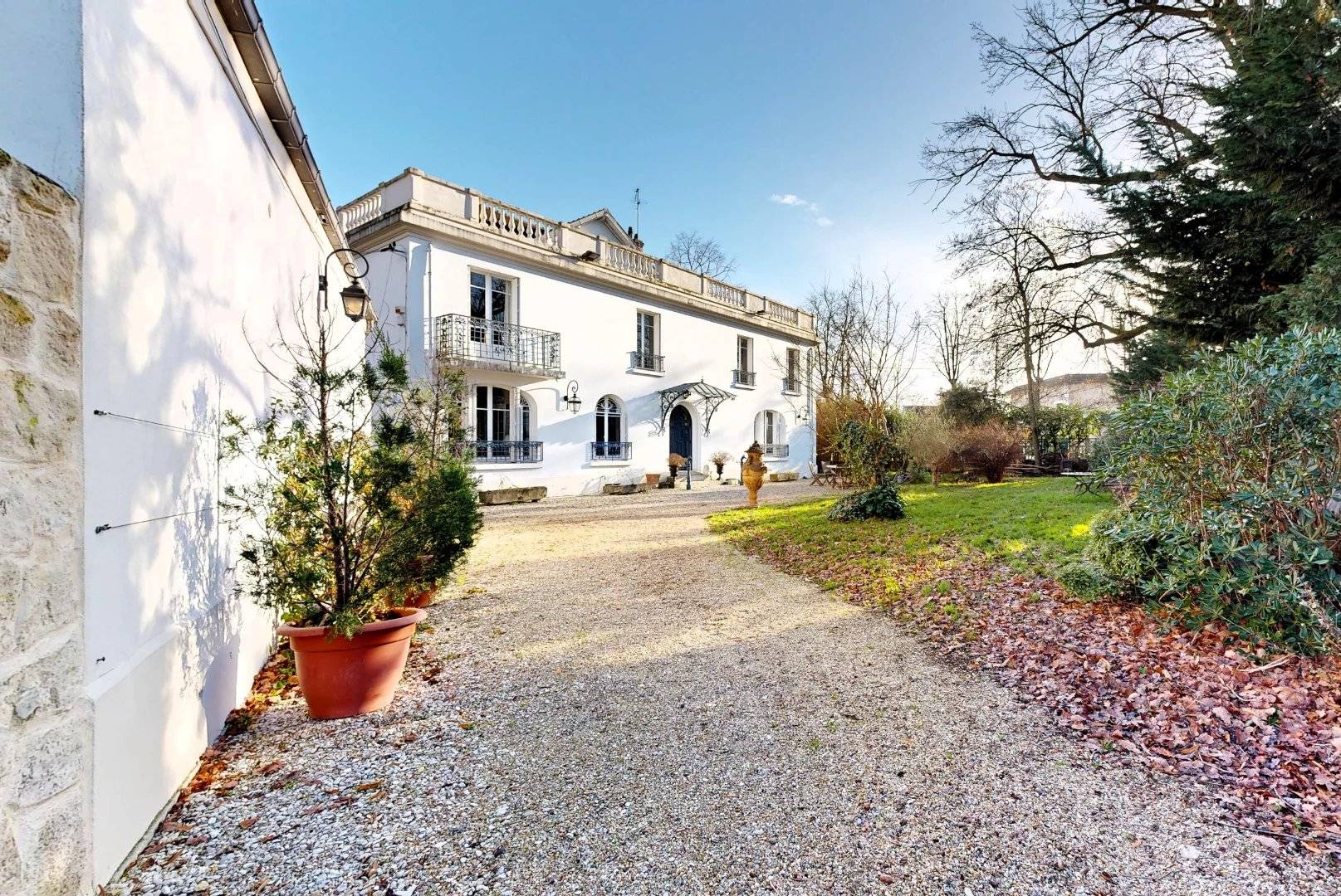 Exceptional residence with garden - Maisons Laffitte