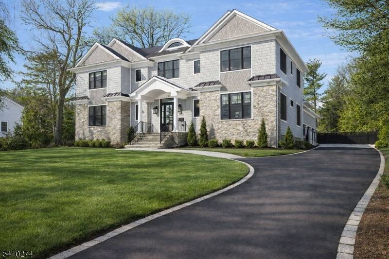 There are homes that impress and then there are homes that define a lifestyle.