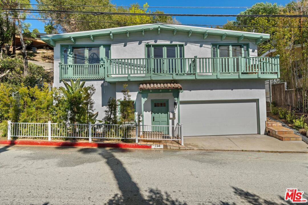 734  N Bundy Dr 3.0 Brentwood LA