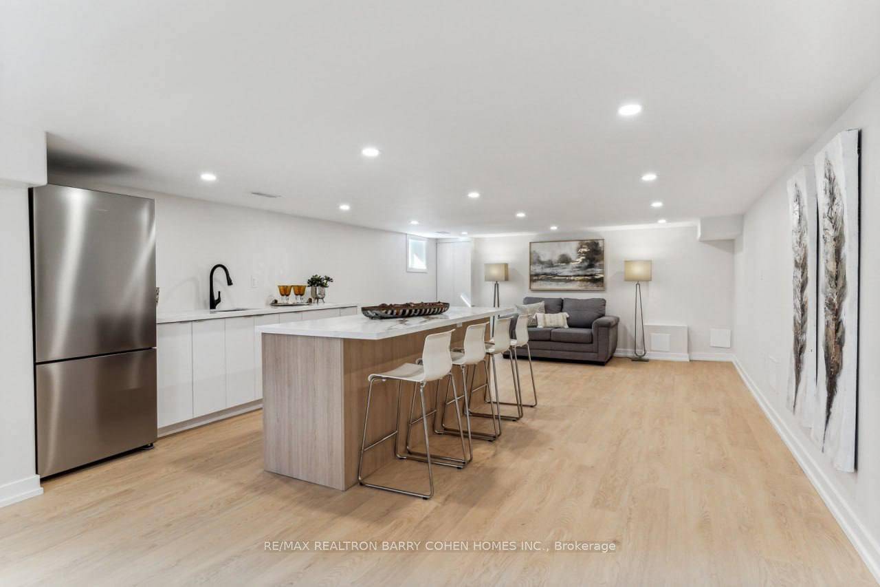Charming 2 bedroom basement suite fully renovated with all brand new appliances available for rent !