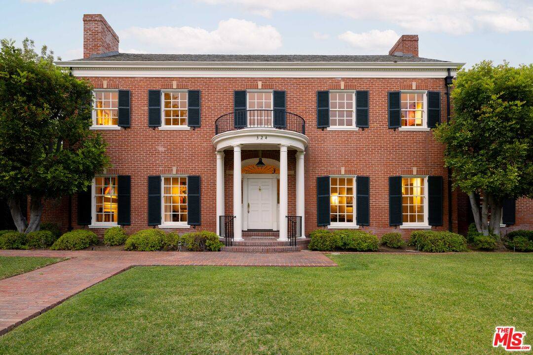 324 S Rimpau Blvd 7BR La