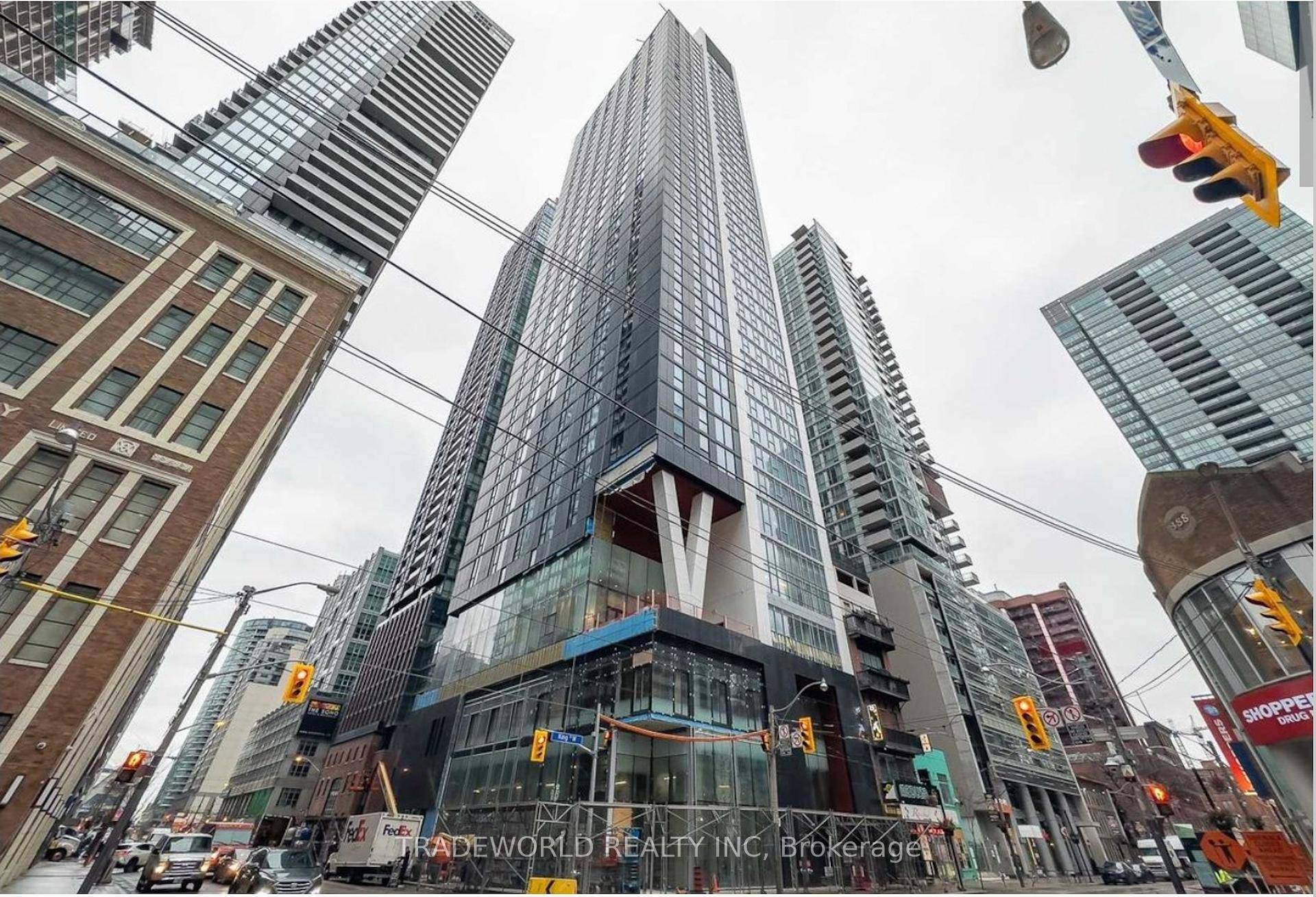 Stunning 2 Bedrooms, 2 Baths North East Corner Unit Great Gulf's Iconic 357 King West Building Prime Location Access to Top Notch Restaurants Minutes Walk to Queen Street Shopping, TTC ...