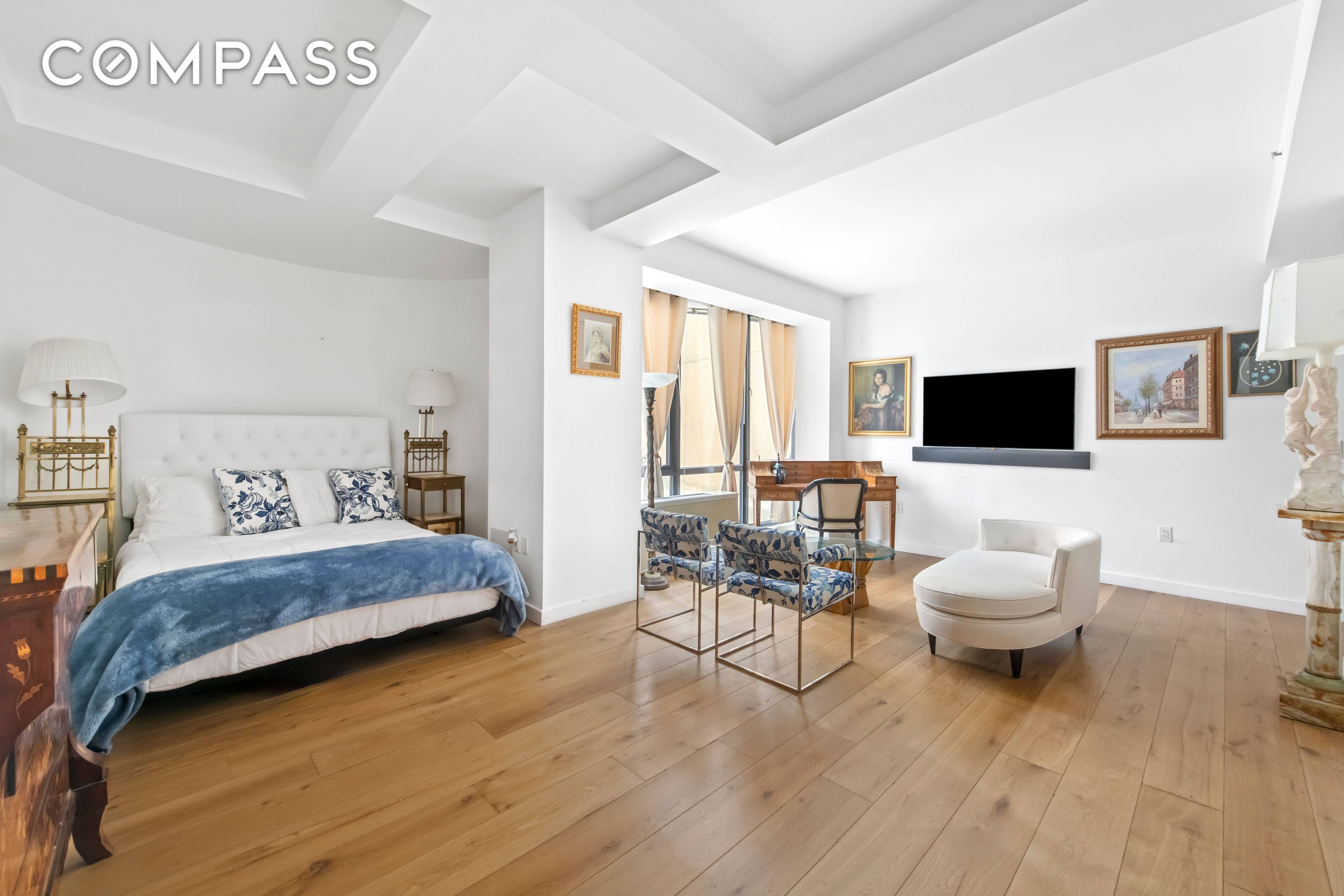 Welcome to this move in ready, luxury, furnished alcove studio in Historic Brooklyn Heights !