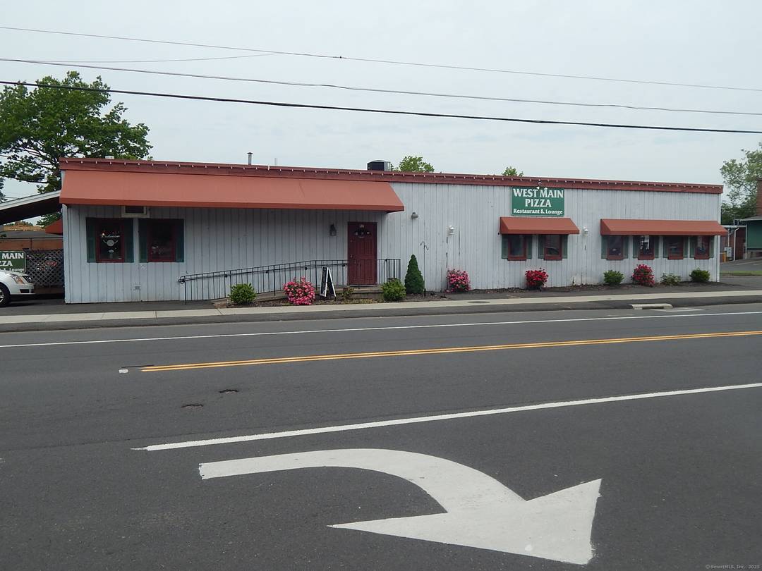 This Popular Local Eatery Pizza Location has been in business at it's current location since 2000 and down the street for many years before this.
