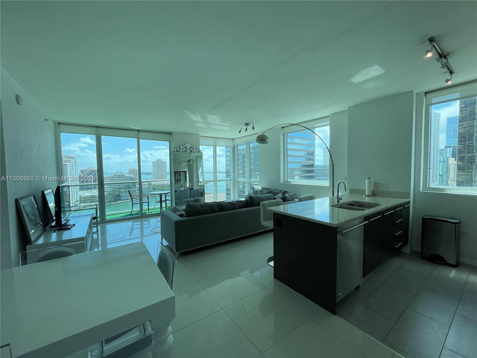 Prestigious 500 Brickell.
