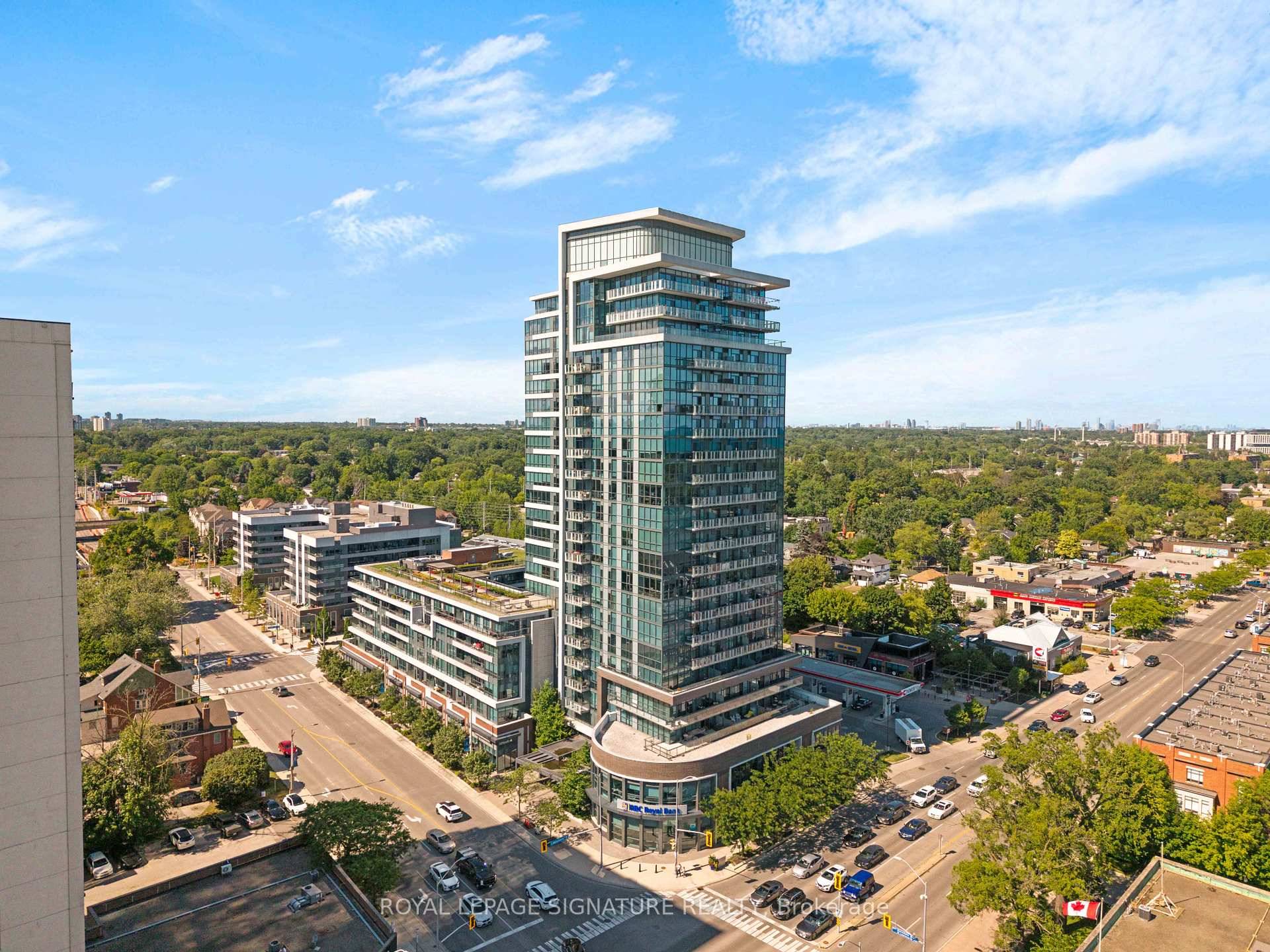Exquisite 3 bedroom, 2 Bathroom unit in the coveted Northshore Condominium Residences offering direct waterfront and city views.
