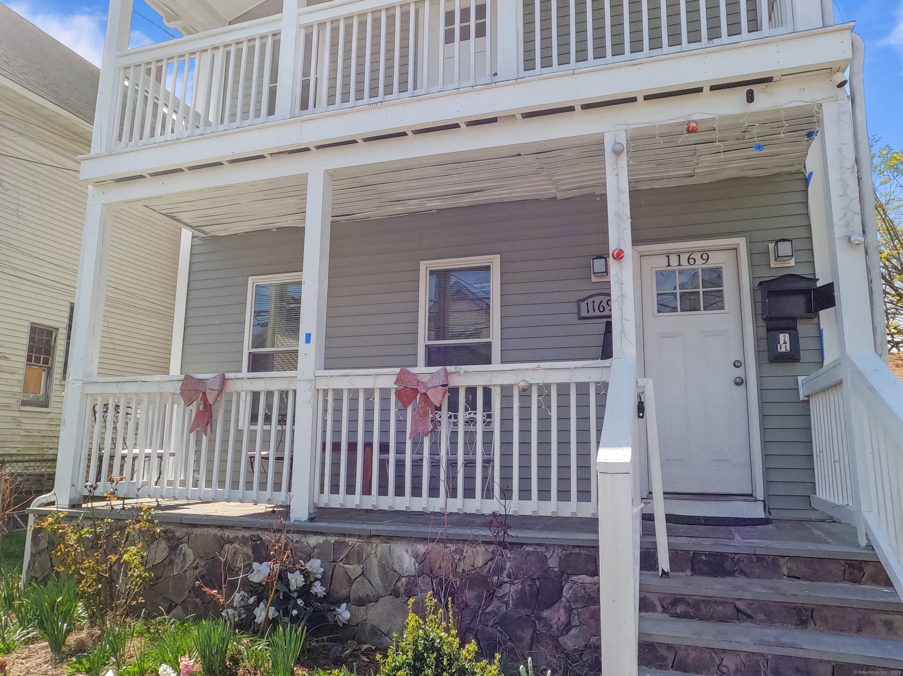 STEP INTO THIS SPACIOUS AND WELL CARED FOR 2 FAMILY HOME, PERFECT FOR BOTH SAVVY INVESTORS AND HOMEOWNERS SEEKING FLEXIBILITY !