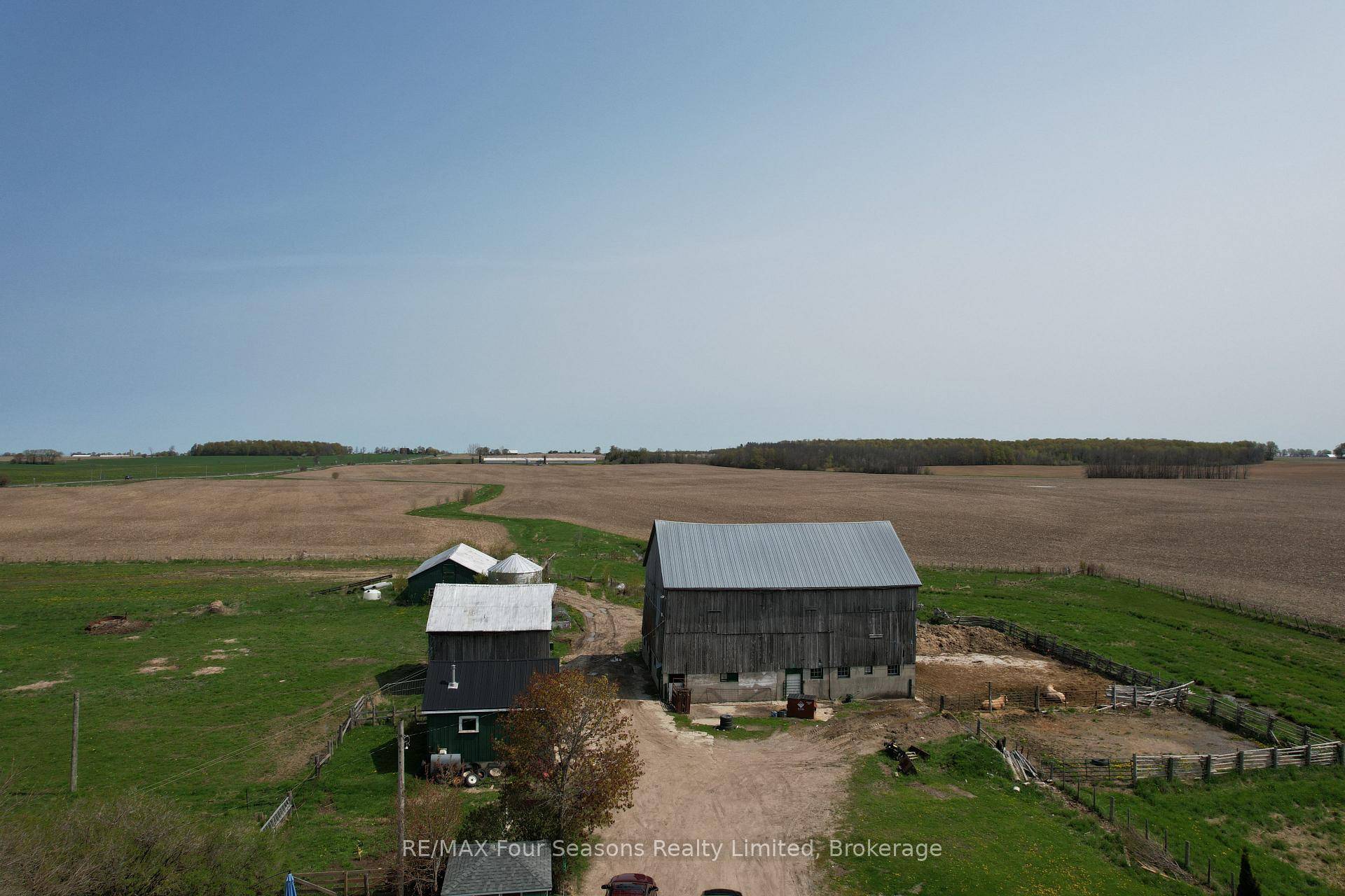 Discover the perfect blend of modern comfort and rural tranquility at 1592 Bruce Saugeen Townline.