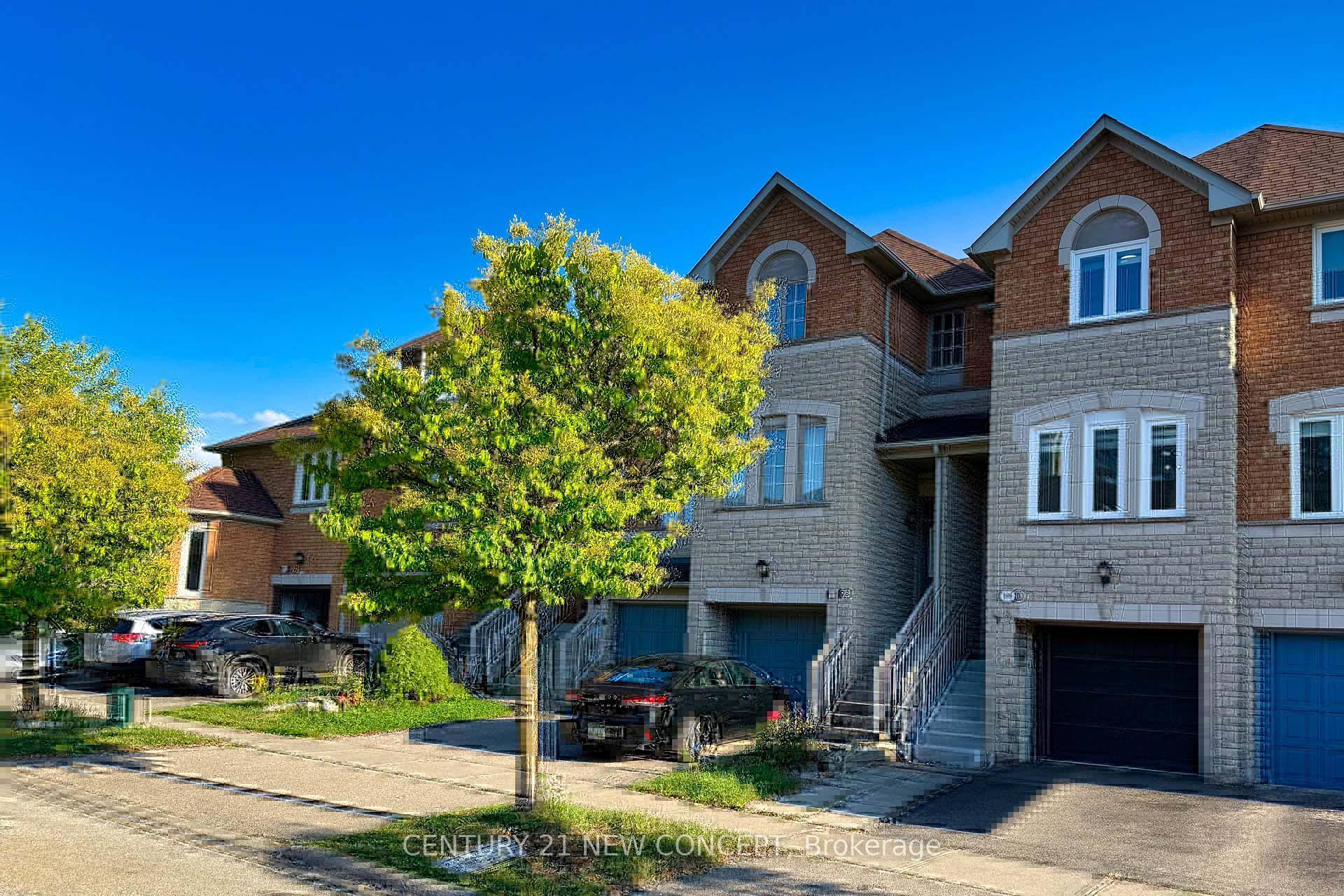 Sun Filled Townhome In One Of The Best Location Of Richmond Hill.