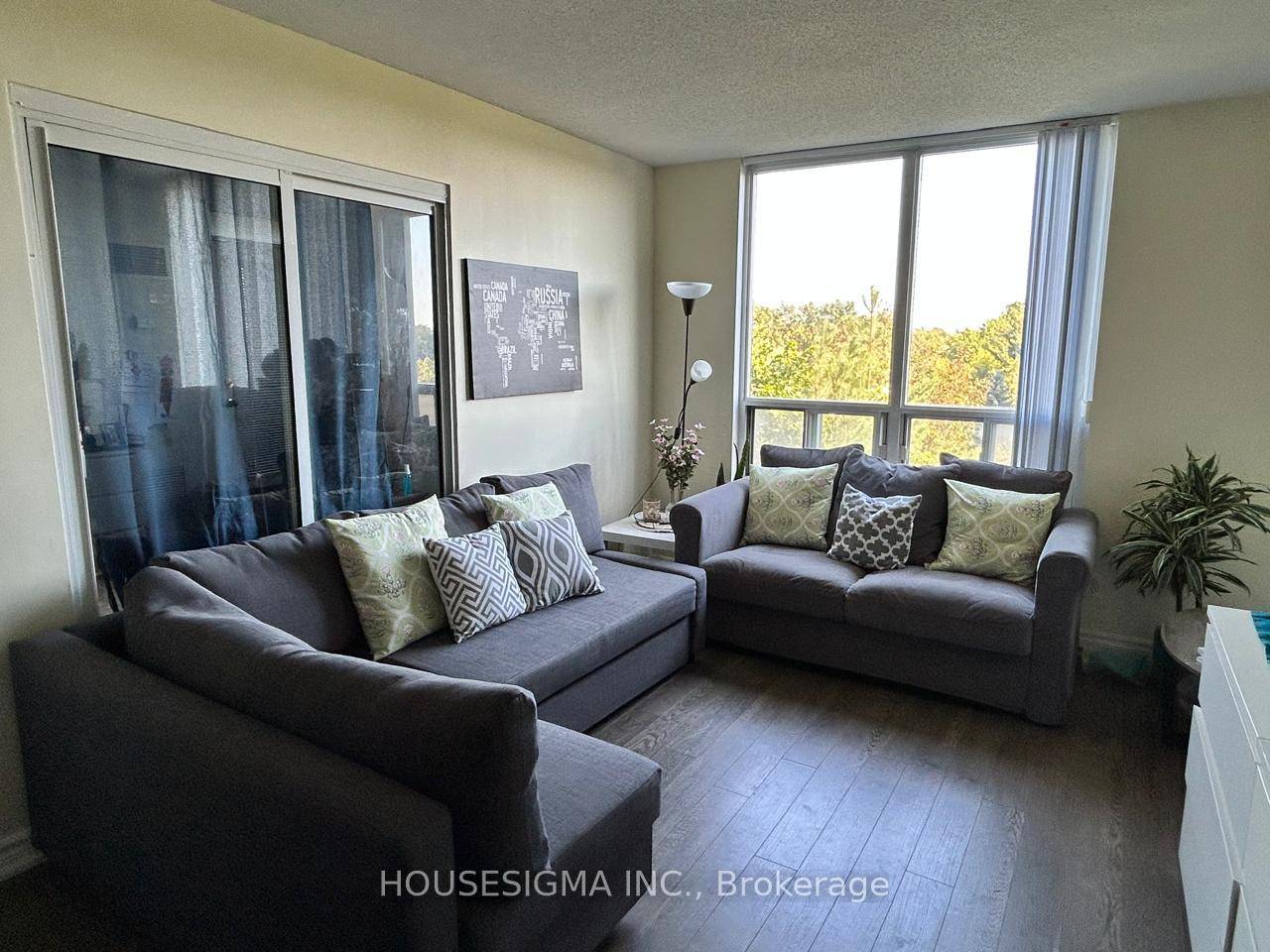Enjoy a functional split bedroom layout with unobstructed east facing views !