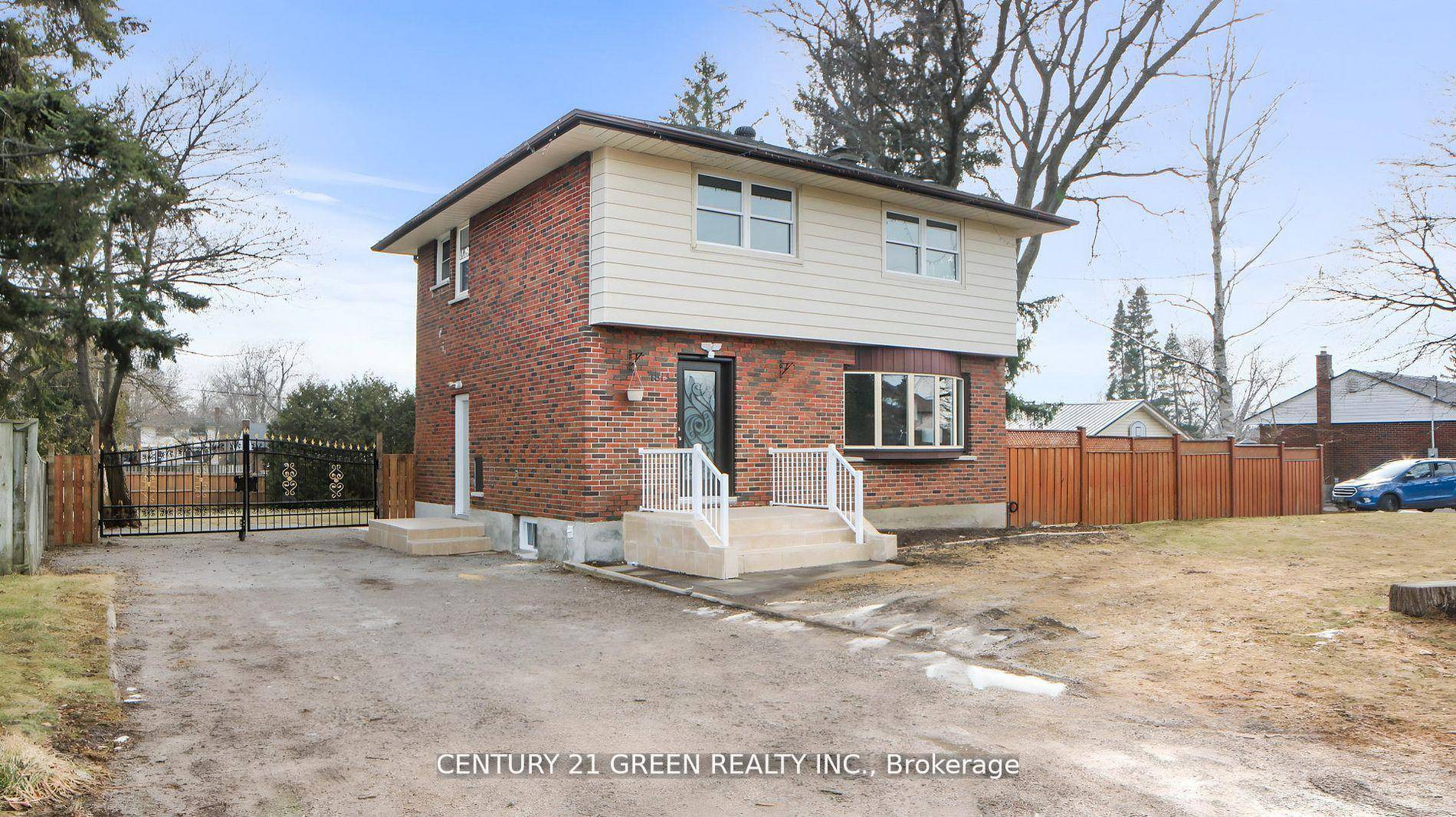 Beautiful 2 storey house with 3Br 3bth is located in a highly sought after neighborhood in Whitby.