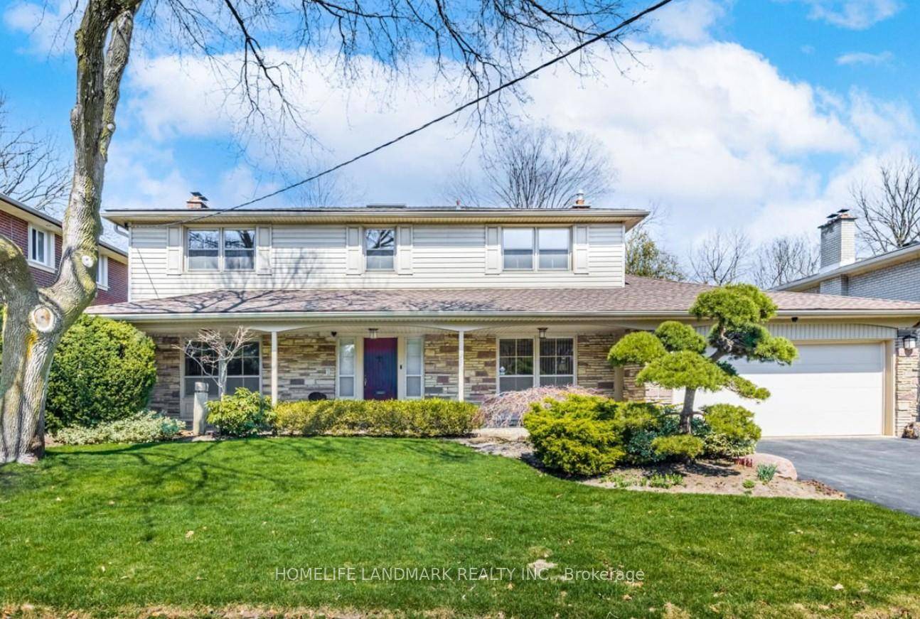 South Facing Detached Located In One of the Most Desirable St.