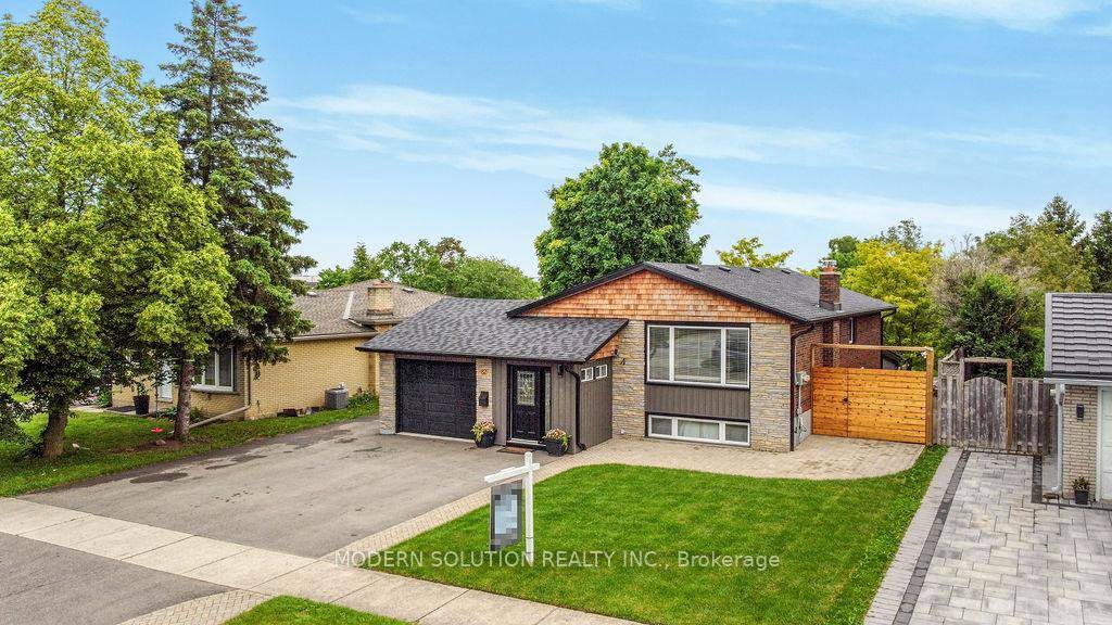 This beautifully renovated home features 6 bedrooms and spans 2, 700 sqft, situated on a peaceful crescent in Kitchener.
