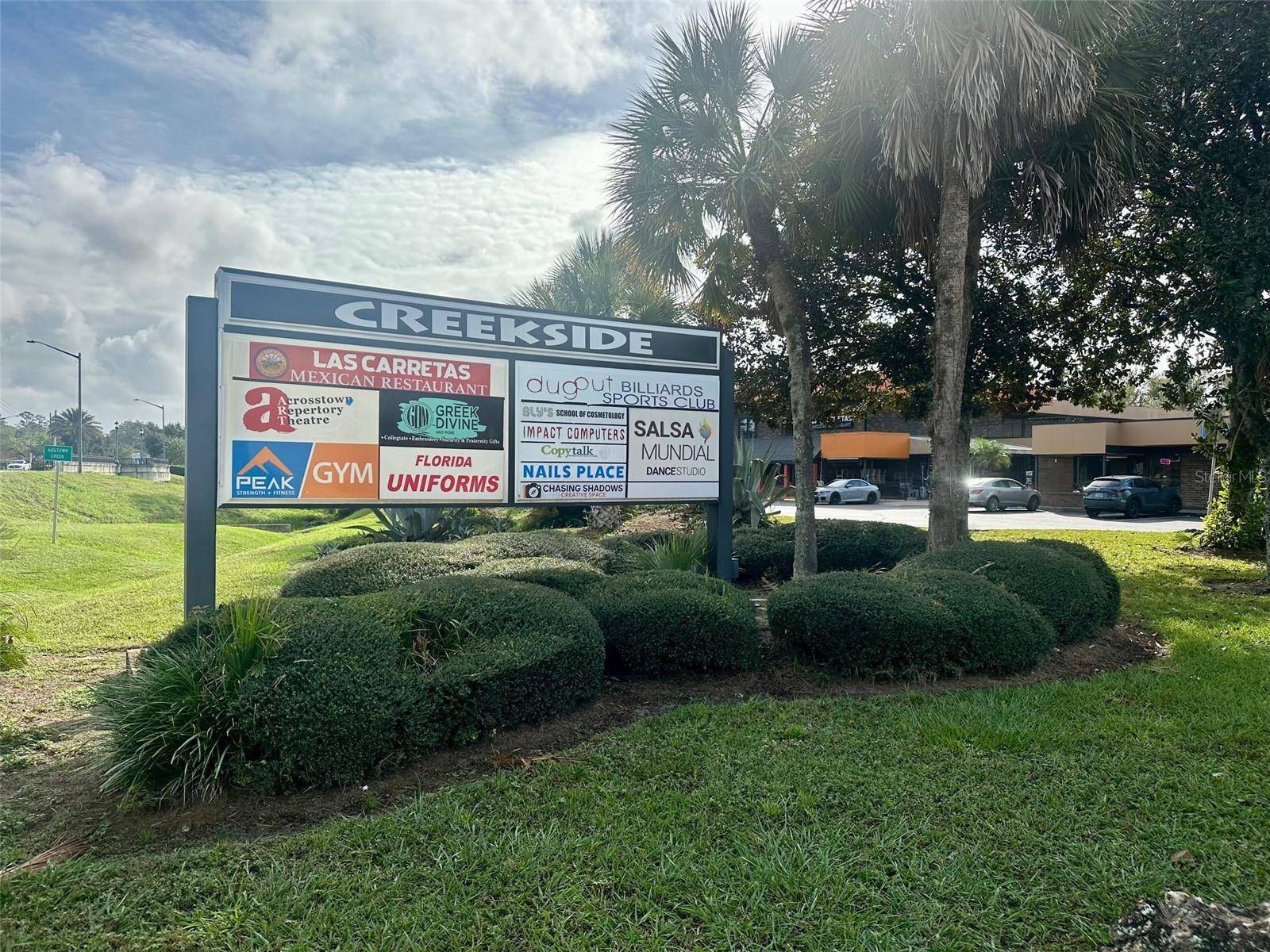 The Creekside Mall is located blocks from Downtown, UF, and within walking distance of many apartments.