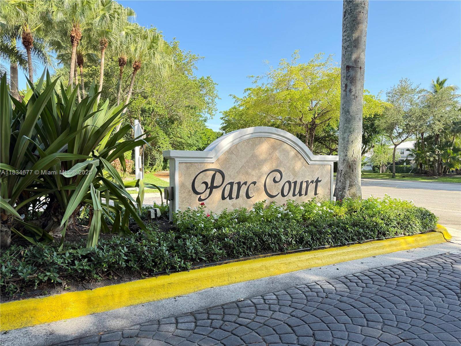 Sought after One Story Townhome located in Parc Court.