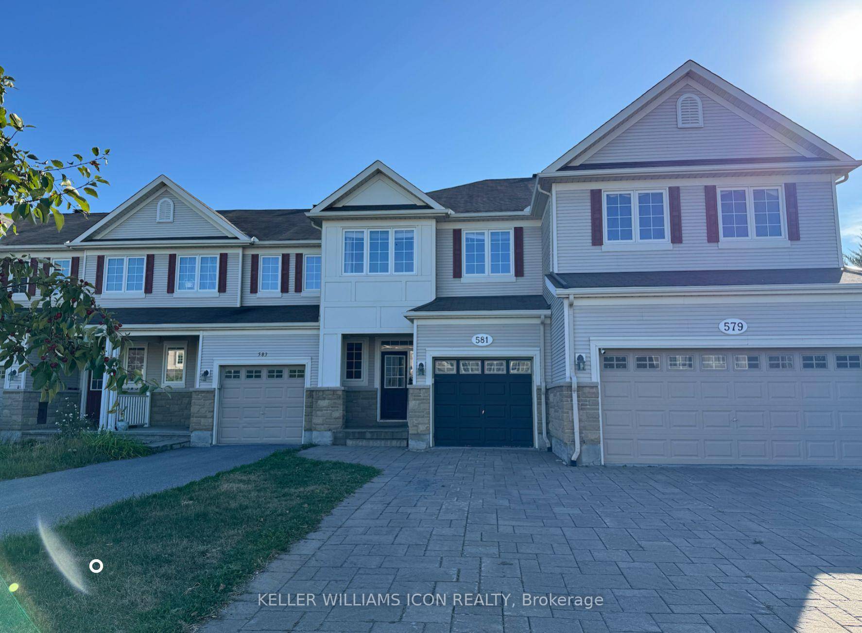 Bright amp ; Spacious 3 Bedroom, 3 Bath Townhome in Trail West.