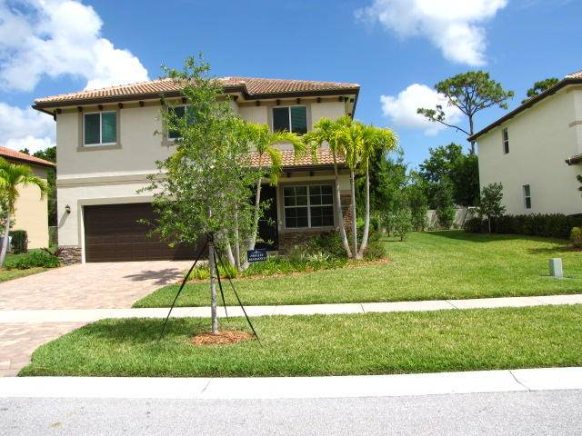 Large, Light and Bright 5 Bedroom, 3 Bath 2 Car Garage home is lovely community !