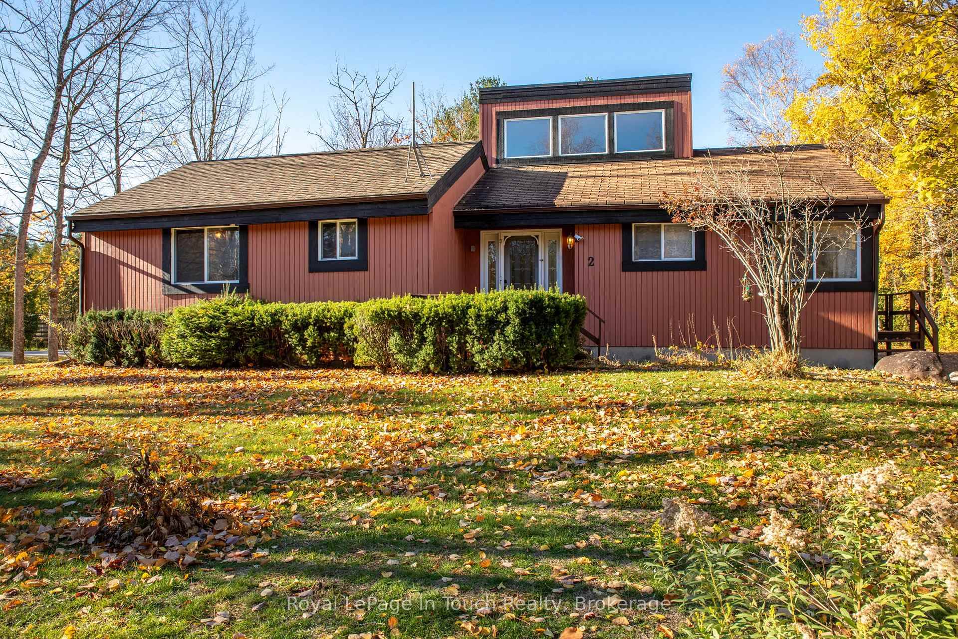 3 Bedroom, 1419 sq. ft. Year Round Home Cottage situated on a mature lot offering municipal water, access to Georgian Bay, an interconnected trail system, minutes to Awenda Prov.