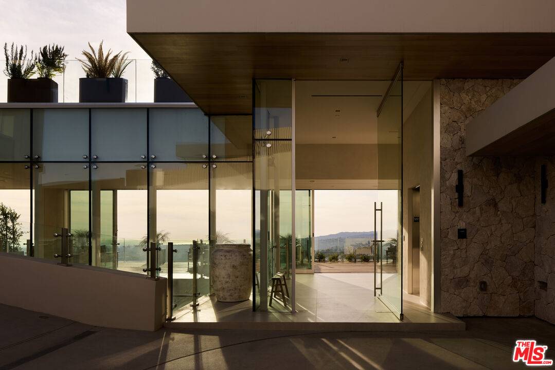 1615   Blue Jay Way 5BR Sunset Strip La