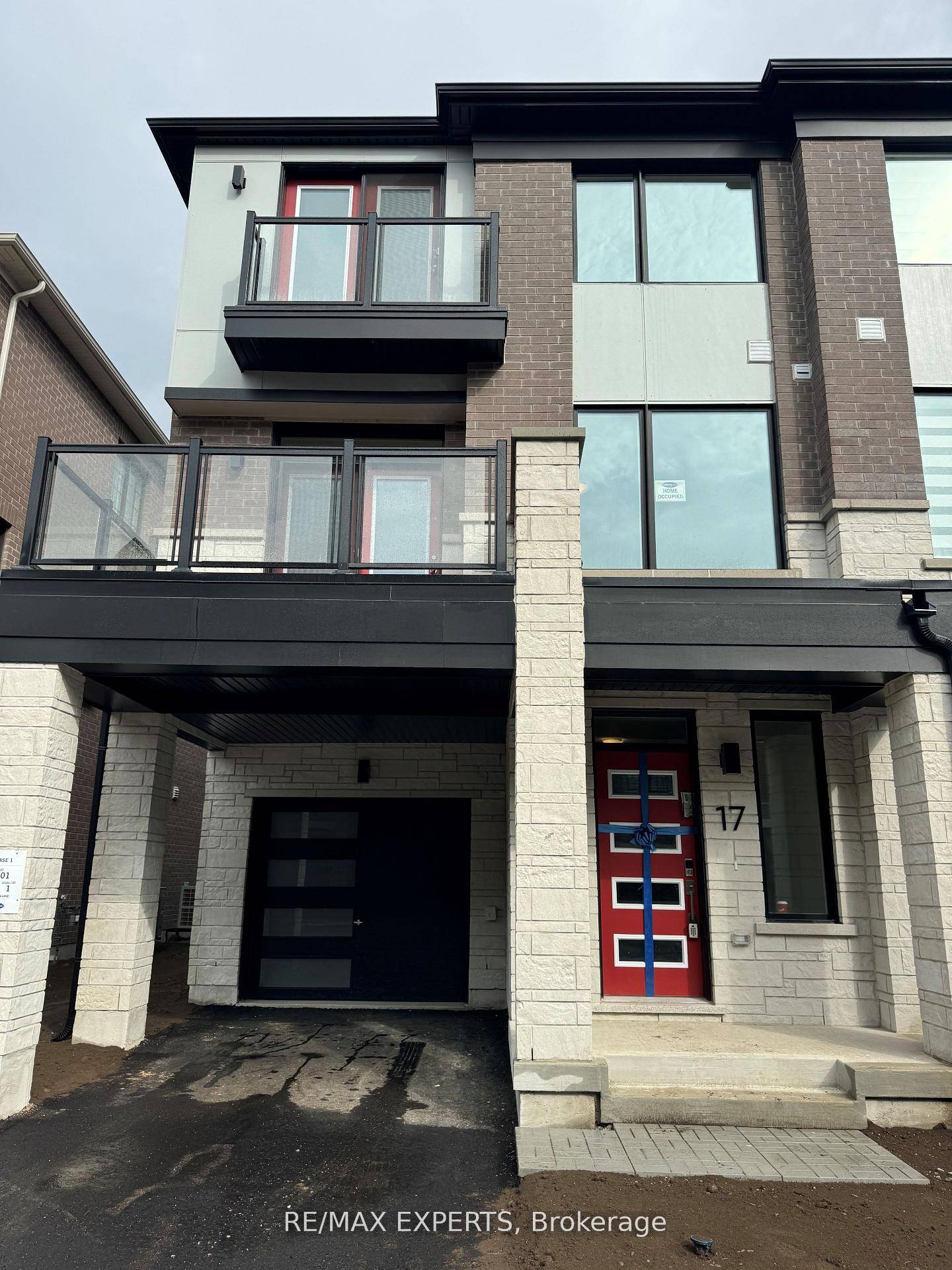 Welcome to this absolutely brand new, never lived in 3 Storey townhouse in one of Barrie's fastest growing communities.