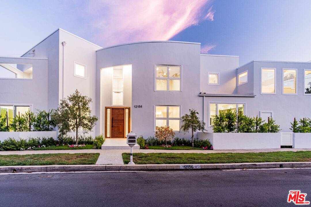 12156   Leven Ln 5BR Brentwood La