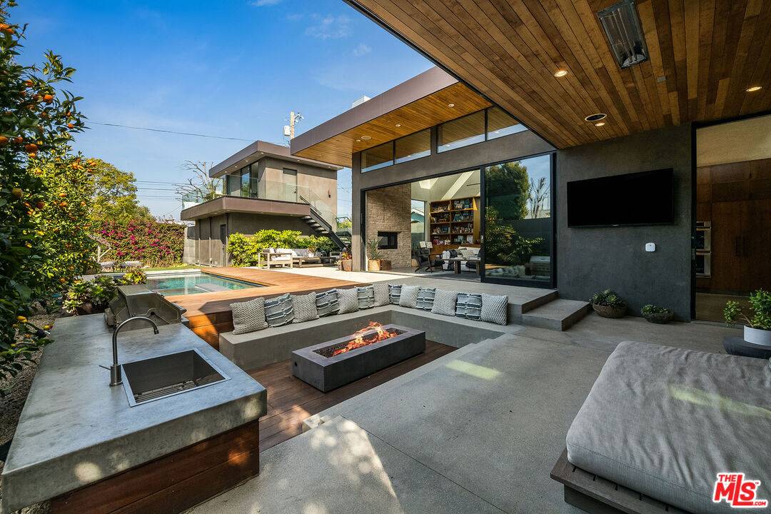 1385 Palms Blvd 5BR Marina Del Rey La