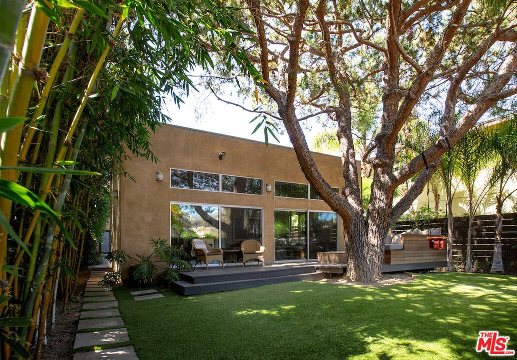 639   Vernon Ave 3BR Marina Del Rey La