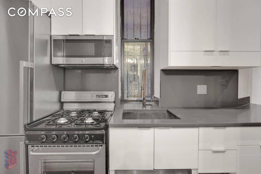 Available for immediate occupancy, this beautifully renovated duplex 2 bedroom 1.